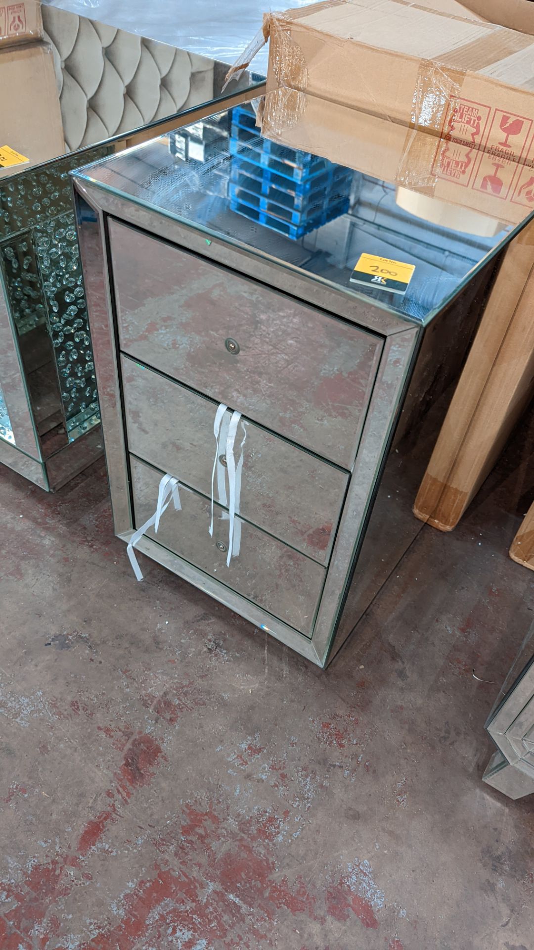 Triple drawer mirrored finish bedside cabinet - Image 3 of 5