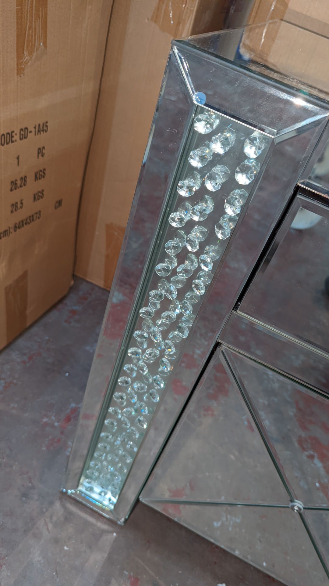 Pair of bedside cabinets in mirrored finish with "bubbles" detailing, incorporating hinged door to c - Image 7 of 8