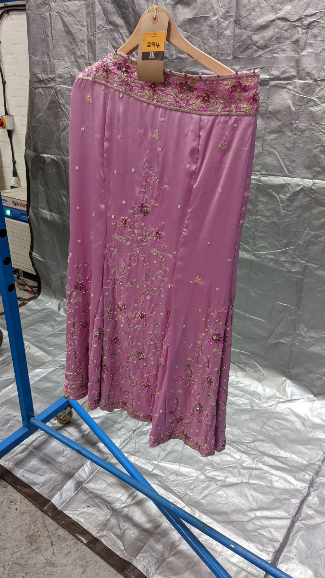 Large quantity of Asian wedding/partywear. This lot comprises the total residual stock-in-trade fro - Image 53 of 60