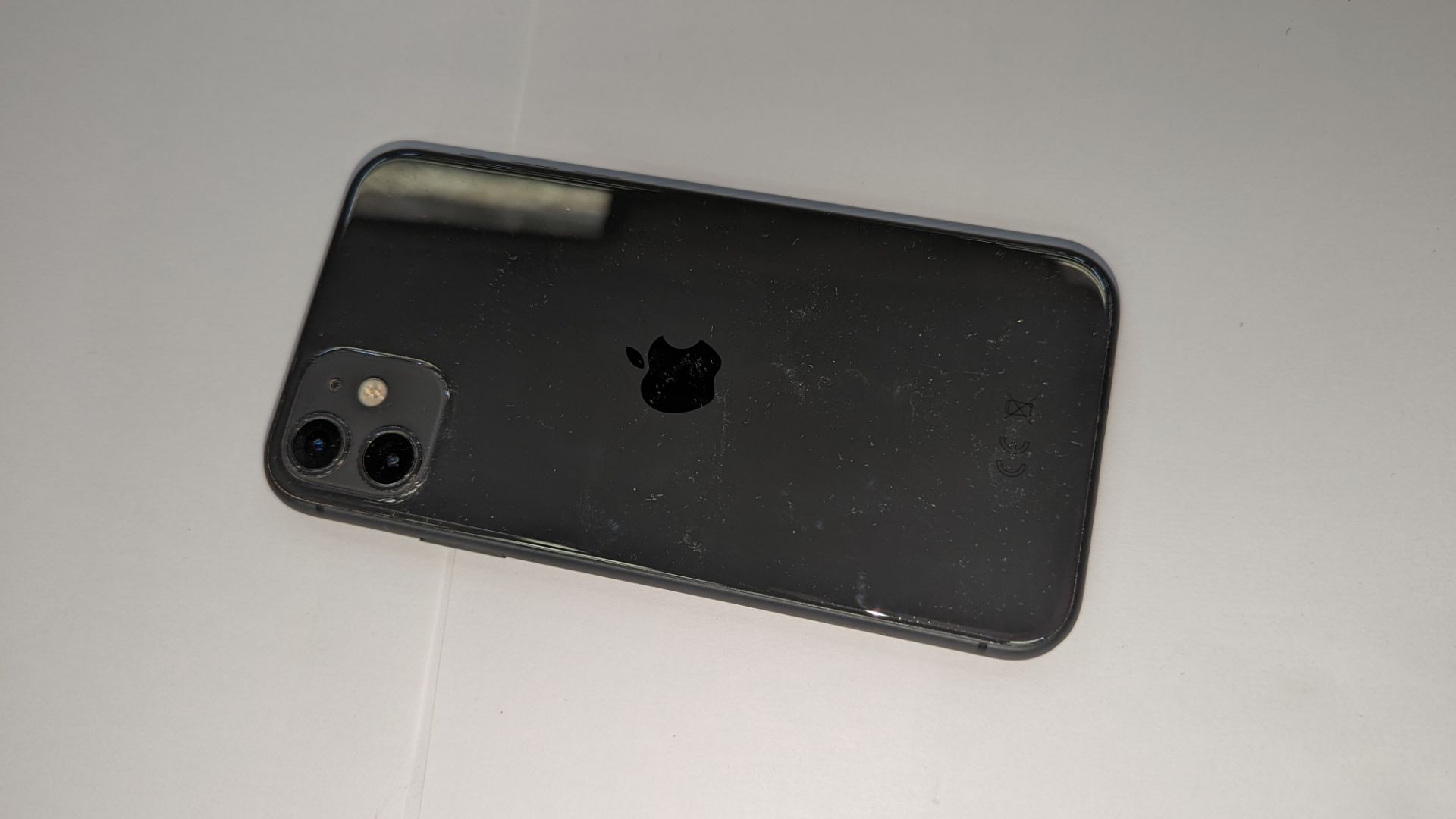 Apple iPhone 11, 64GB capacity, model A2221 (MWLT2B/A). NB1 damage/crack to screen. NB2 no box - Image 7 of 16