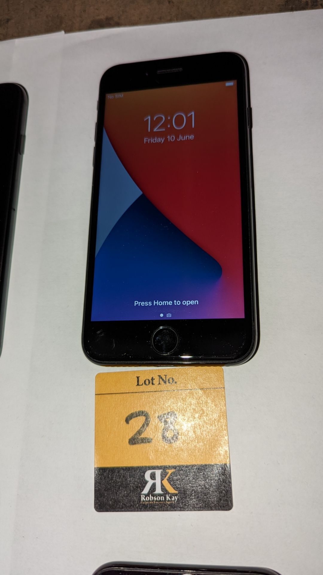 Apple iPhone 7, 32GB capacity, model A1778. No ancillaries or accessories - Image 4 of 10