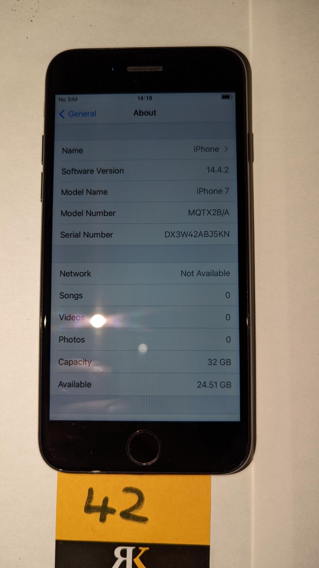 Apple iPhone 7, 32GB capacity, model A1778. No ancillaries or accessories - Image 5 of 10