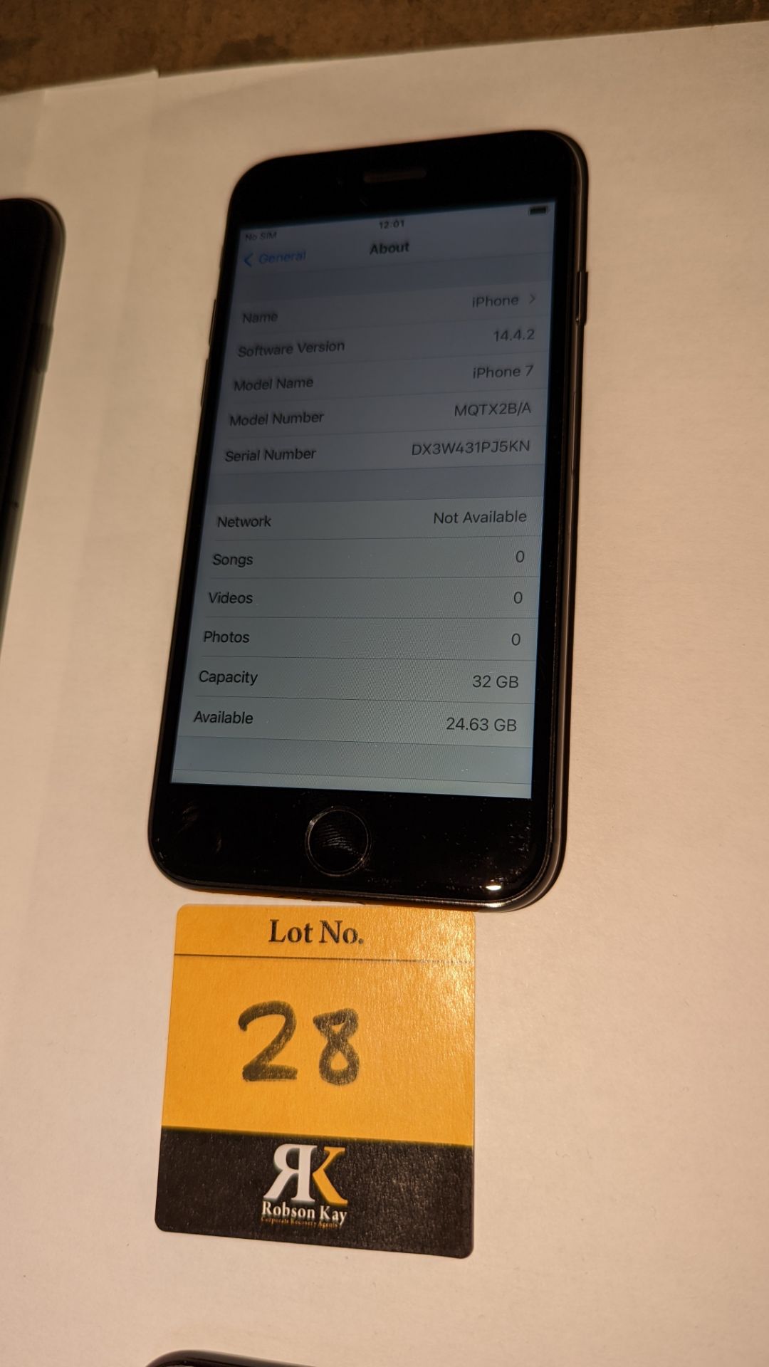Apple iPhone 7, 32GB capacity, model A1778. No ancillaries or accessories - Image 5 of 10
