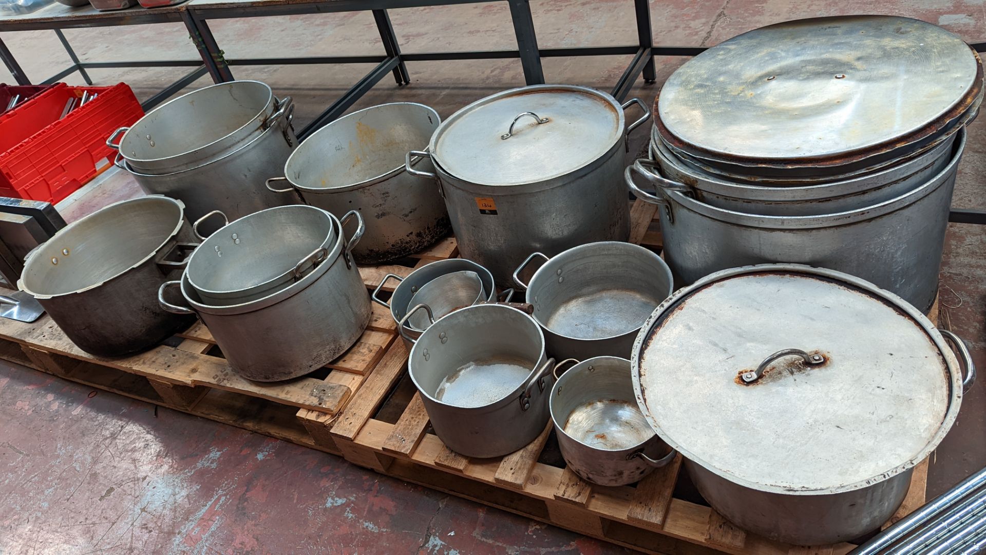 Contents of 2 pallets of very large stockpots/pans & similar, including 10 off very large pans & 5 s - Image 2 of 8
