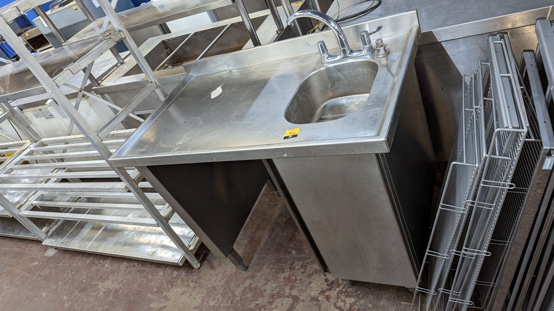 Stainless steel freestanding sink & drainer arrangement including storage below - Image 2 of 5