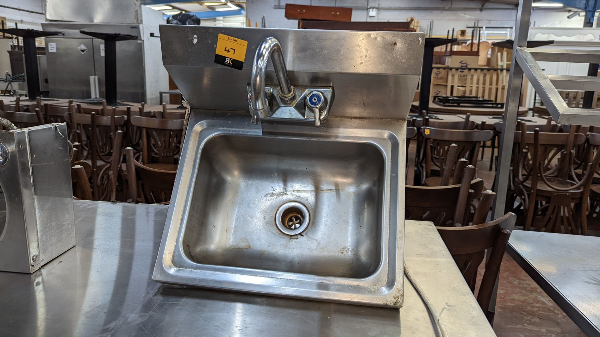 Stainless steel handwashing basin with taps - Image 2 of 3