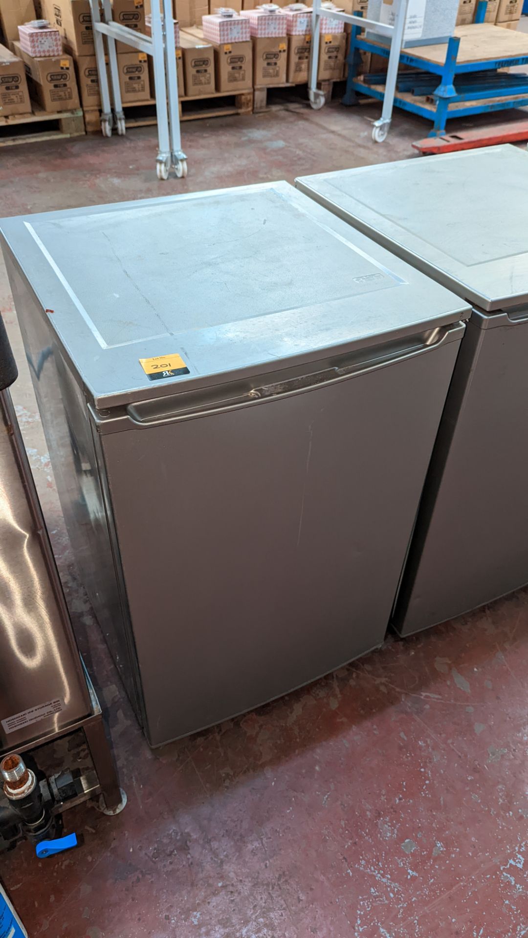 Silver undercounter fridge - Image 3 of 5
