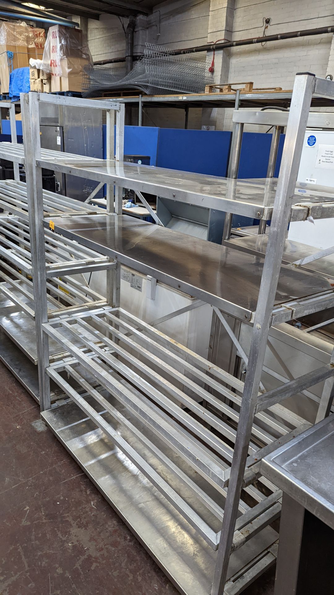 2 freestanding bays of cold store shelving, each being approx. 148cm wide, one with 5 shelves & one - Image 3 of 5