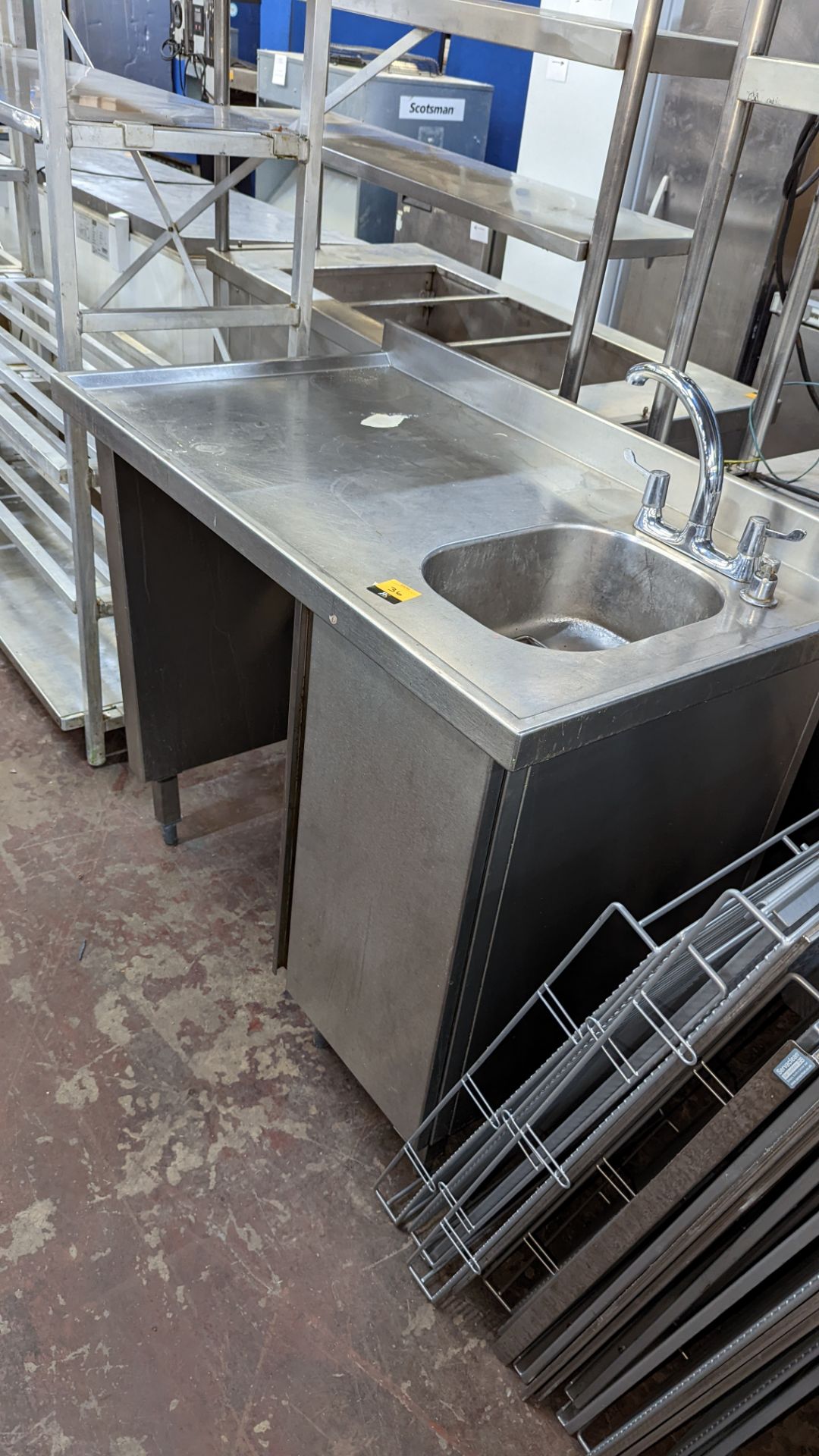 Stainless steel freestanding sink & drainer arrangement including storage below - Image 3 of 5