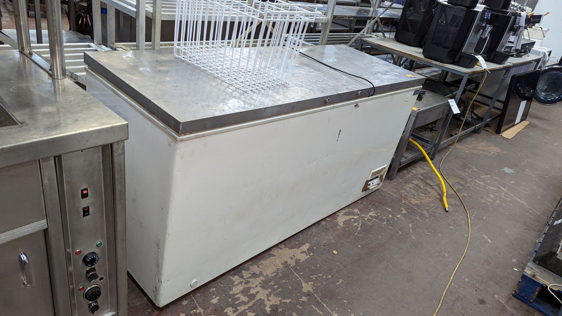 Polar Refrigeration large chest freezer with stainless steel lid, circa 180cm wide - Image 4 of 6