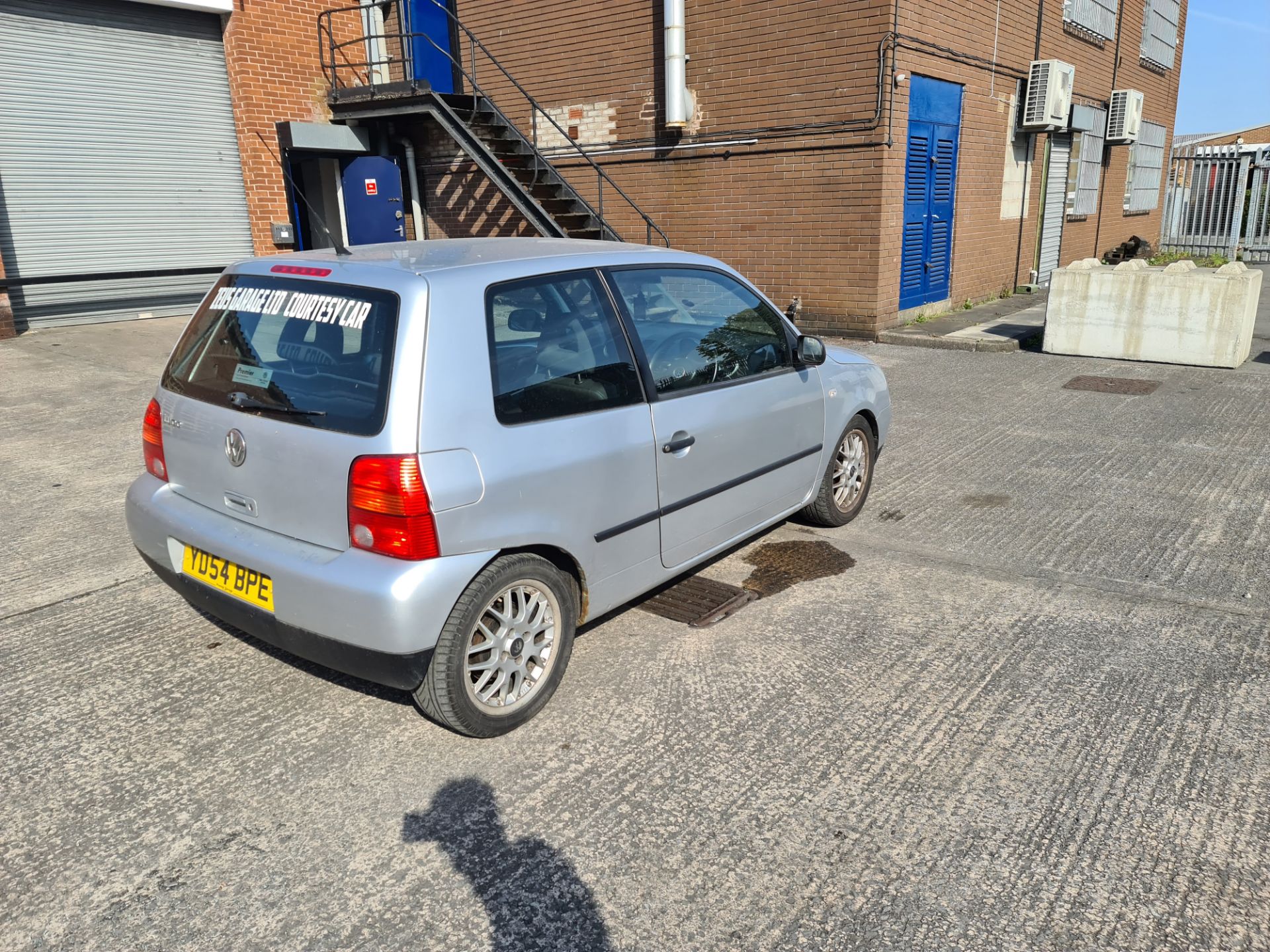 YD54 BPE Volkswagen Lupo E 3 door hatchback car, 5 speed manual gearbox, 999cc petrol engine. Colou - Image 3 of 40