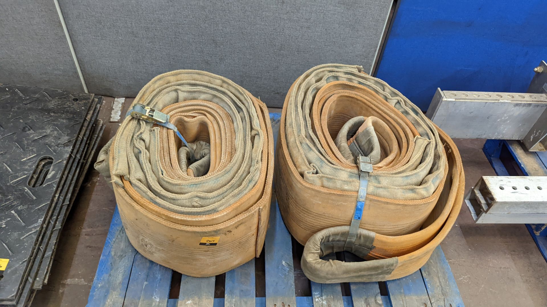 Pair of very heavy-duty lifting boat slings - each sling is wrapped & strapped separately & this lot - Image 3 of 4