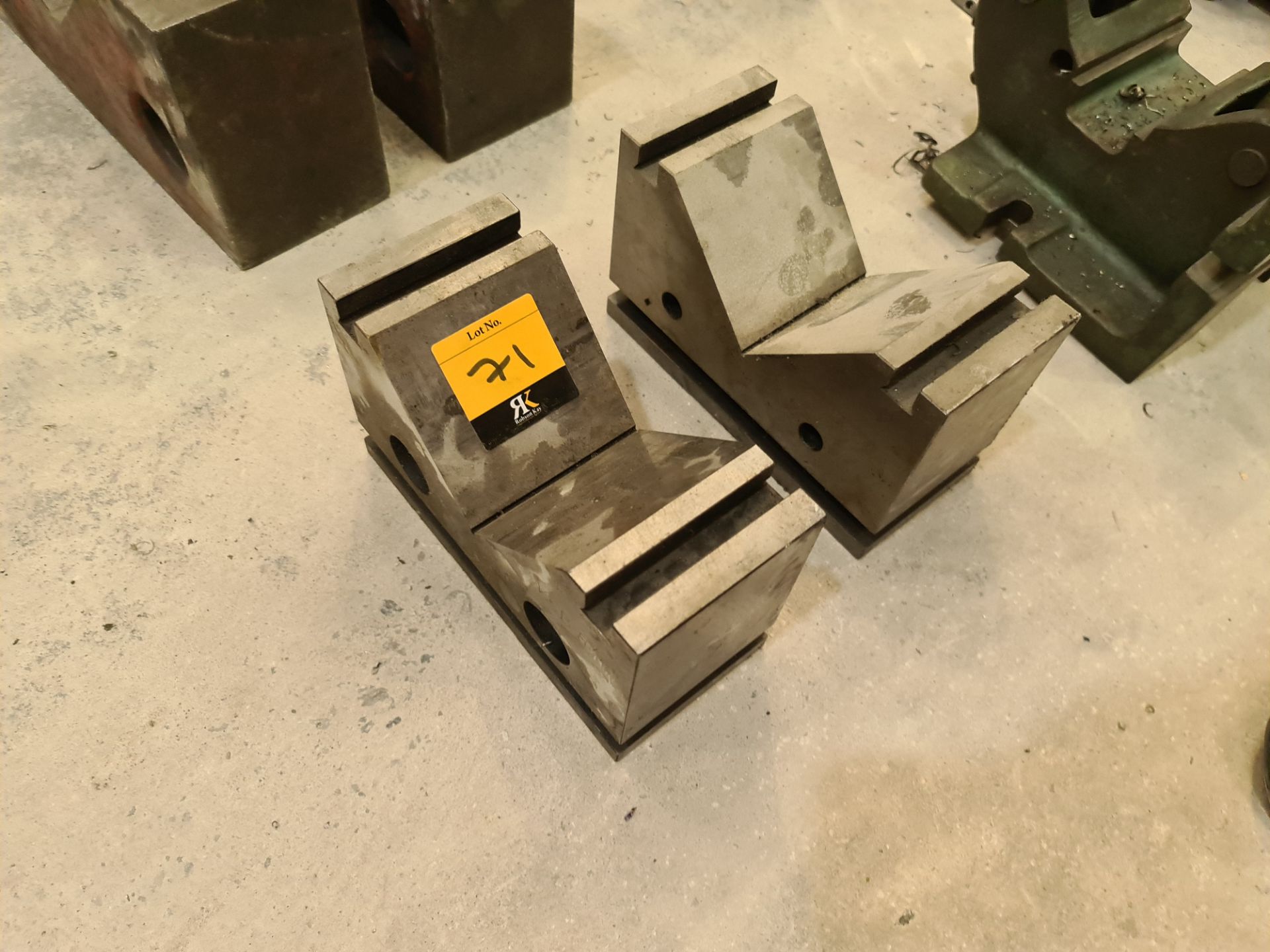 4 off notch shaped pieces of tooling - Image 3 of 5