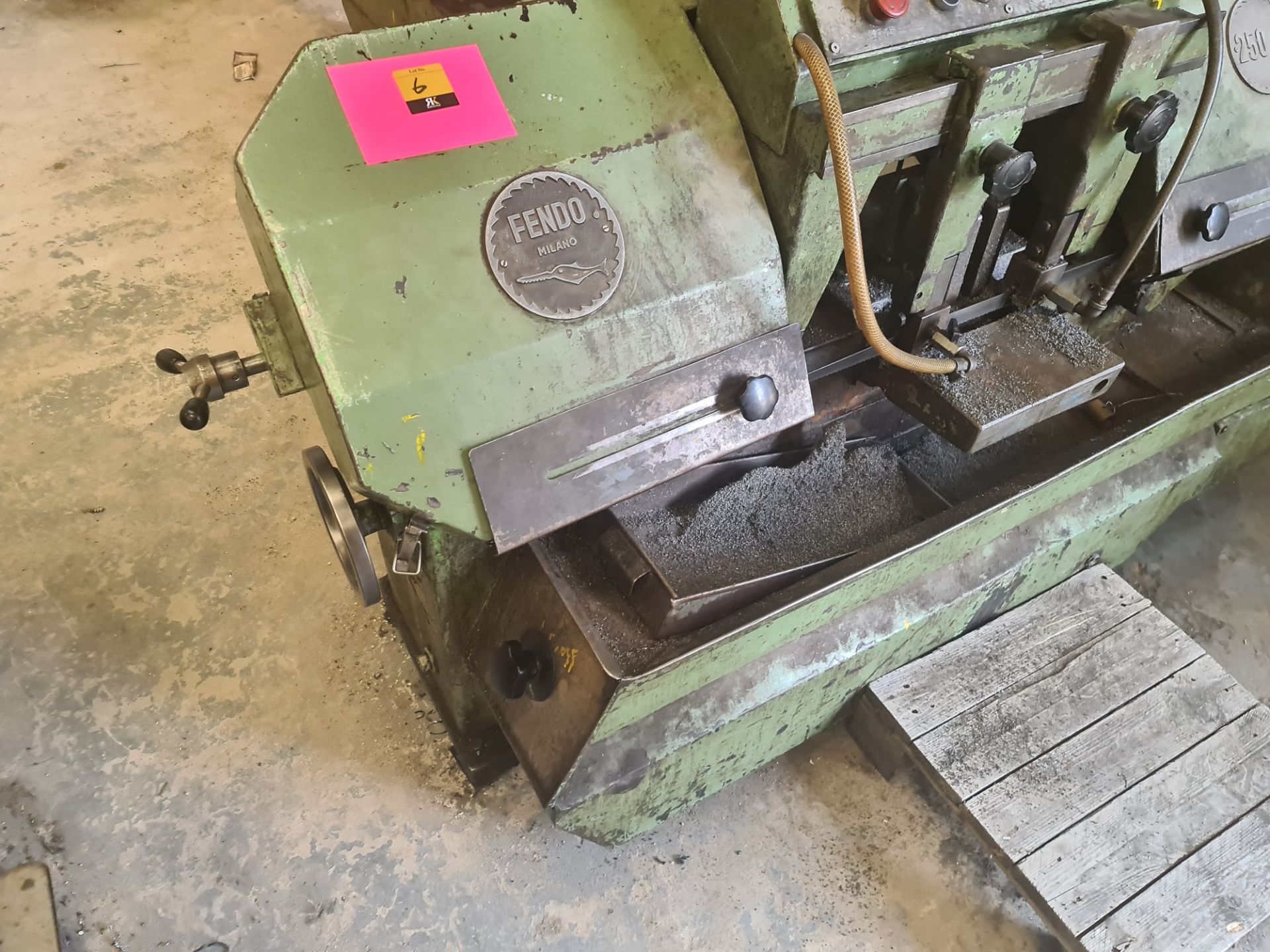 Fendo model 250A automatic horizontal band saw including feeder affixed to the rear of same - Image 2 of 29