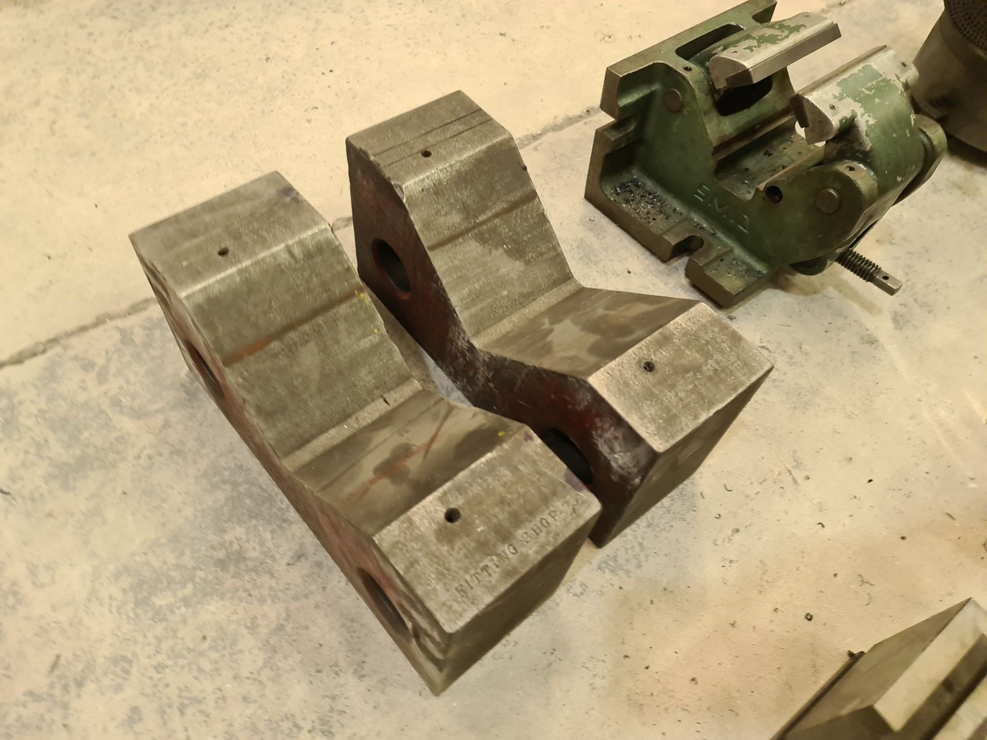 4 off notch shaped pieces of tooling - Image 5 of 5