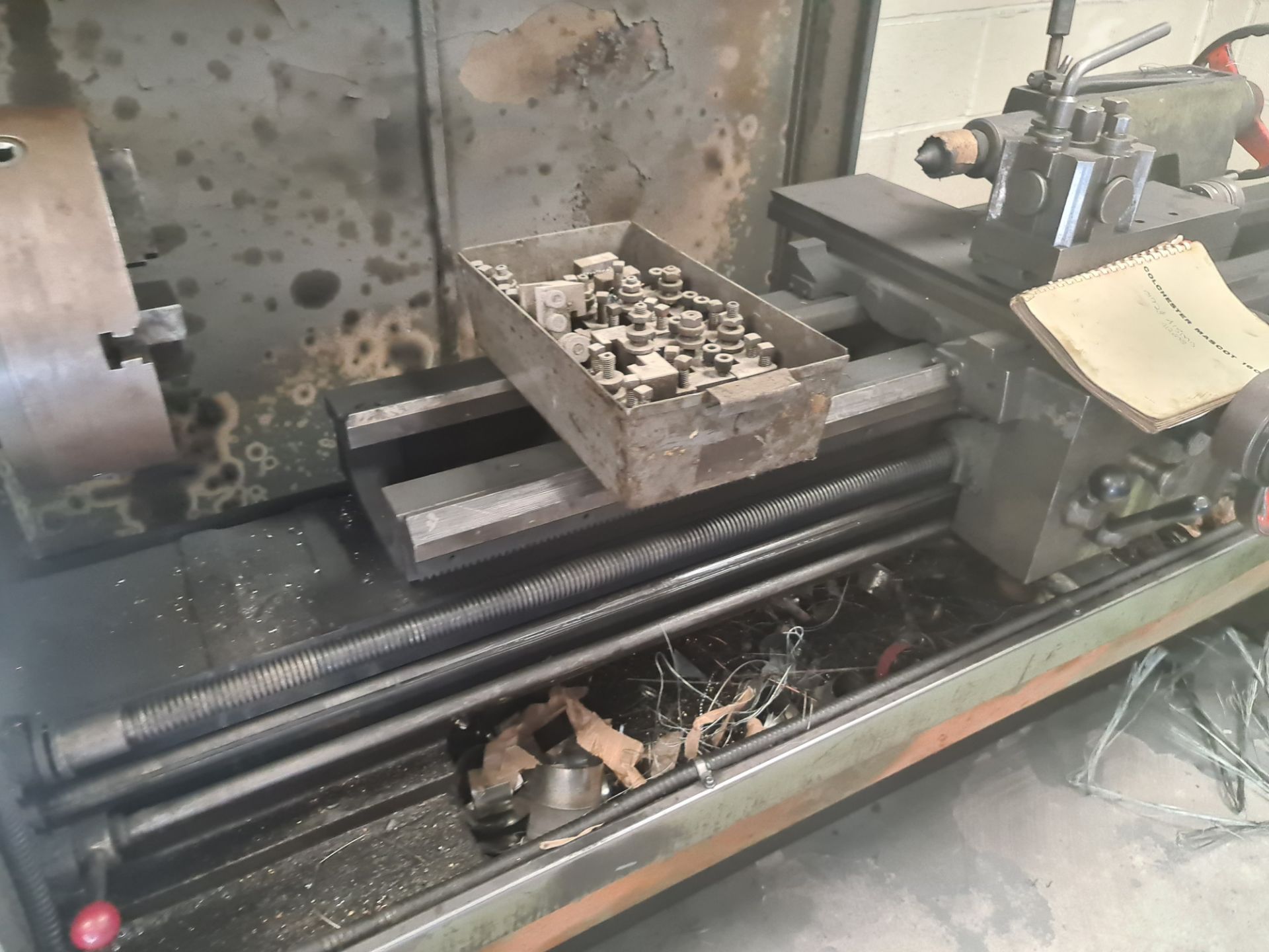 Colchester Mascot 1600/600 lathe including tooling situated on the machine all as pictured - Image 5 of 30