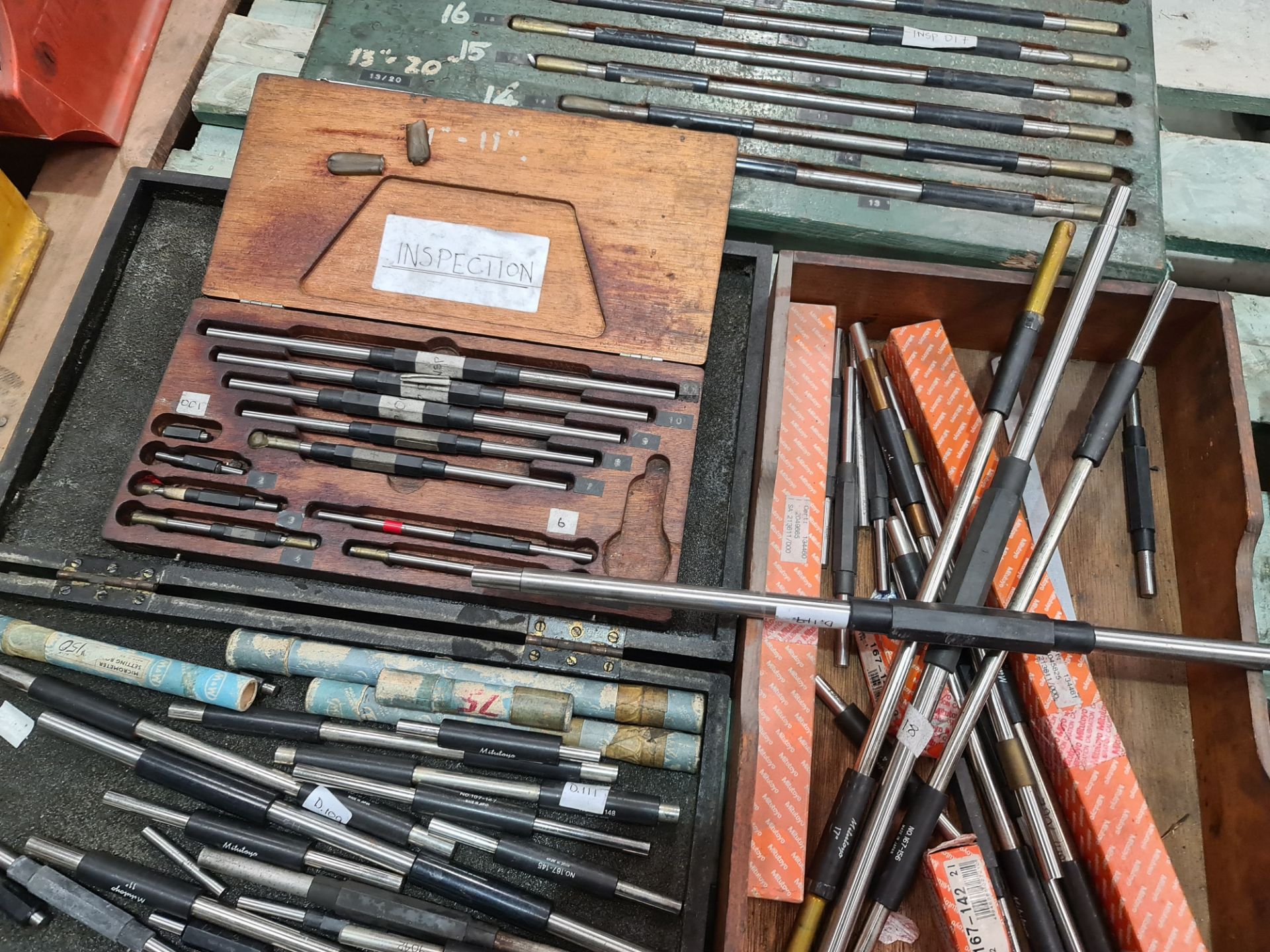 The contents of a pallet of measuring devices & taps/rods in cases - Image 5 of 9