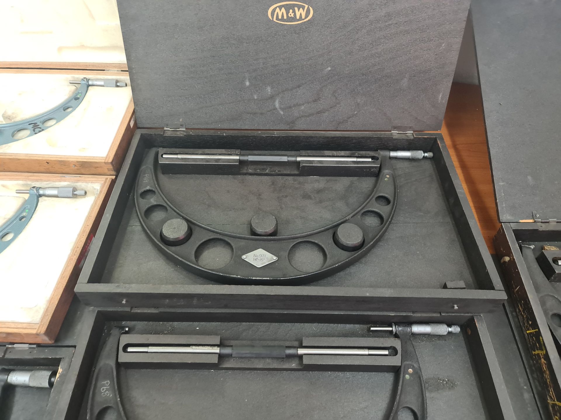 Large quantity of micrometers, callipers & other measuring equipment comprising trolley & contents. - Image 8 of 28