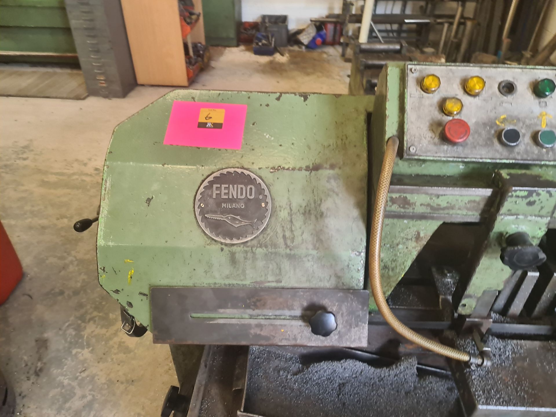 Fendo model 250A automatic horizontal band saw including feeder affixed to the rear of same - Image 28 of 29