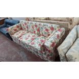 3-seat sofa with floral pattern fabric upholstery