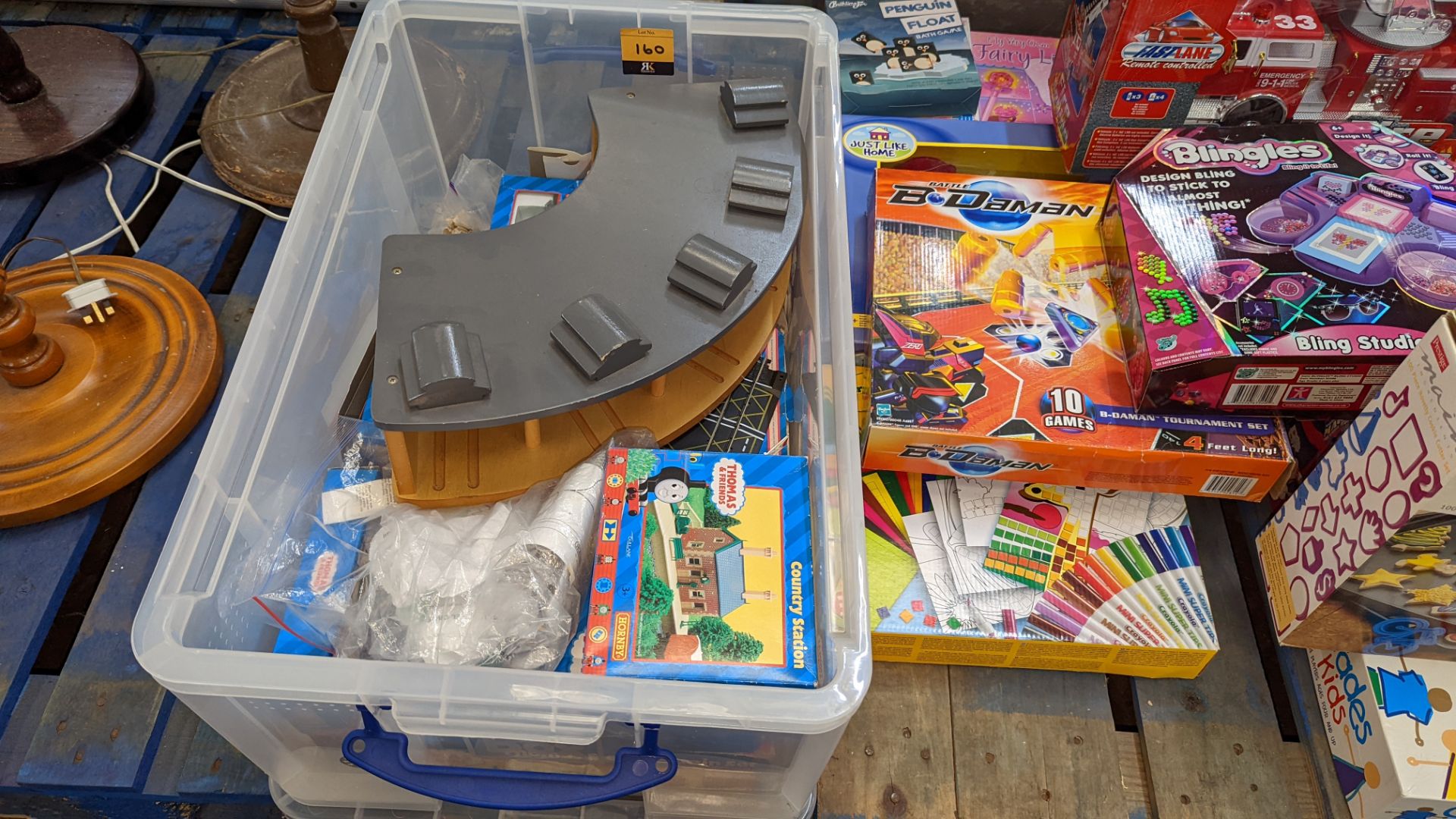 Large quantity of children's toys & games comprising the contents of a pallet plus large storage box - Image 3 of 9