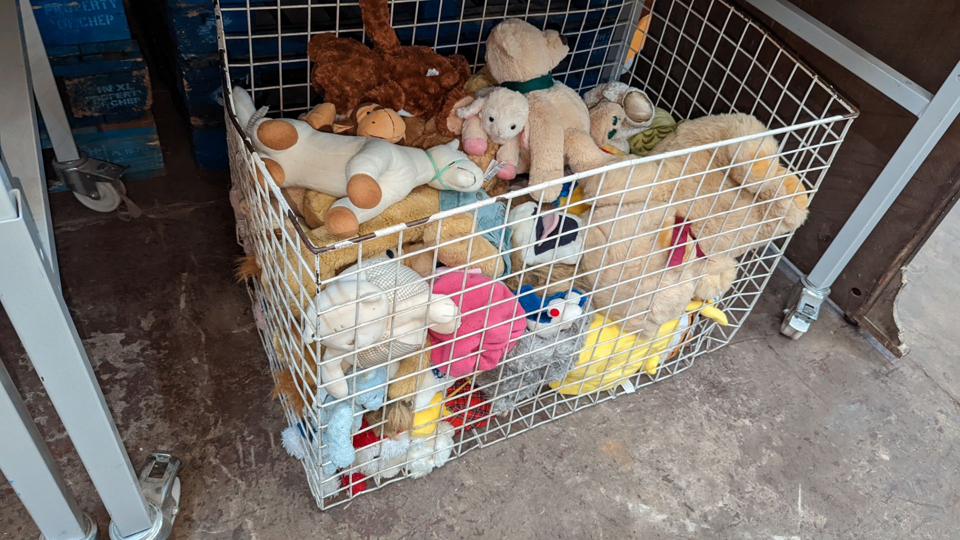The contents of 2 very large cages of soft toys. NB cages excluded - Image 4 of 4