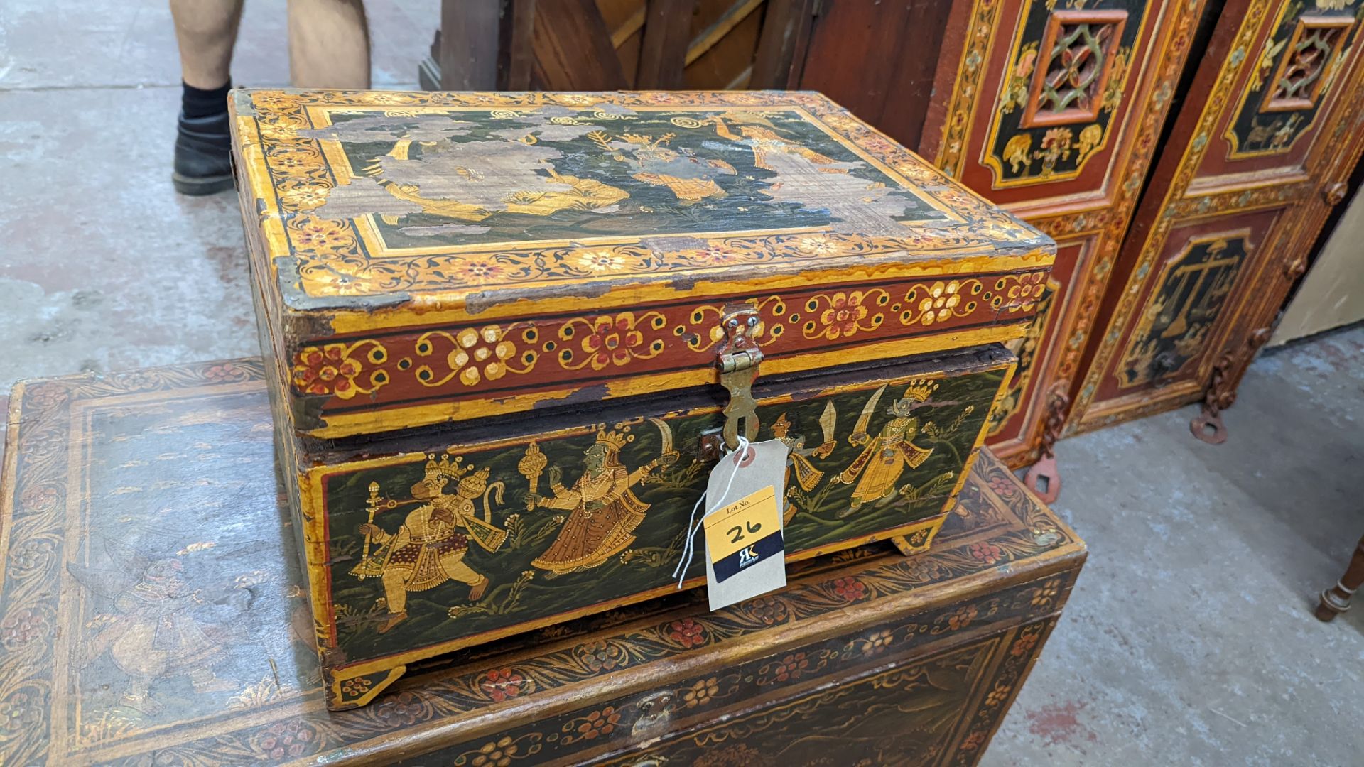 Mughal Indo Persian style small chest with extensive paintwork as pictured - Image 5 of 9