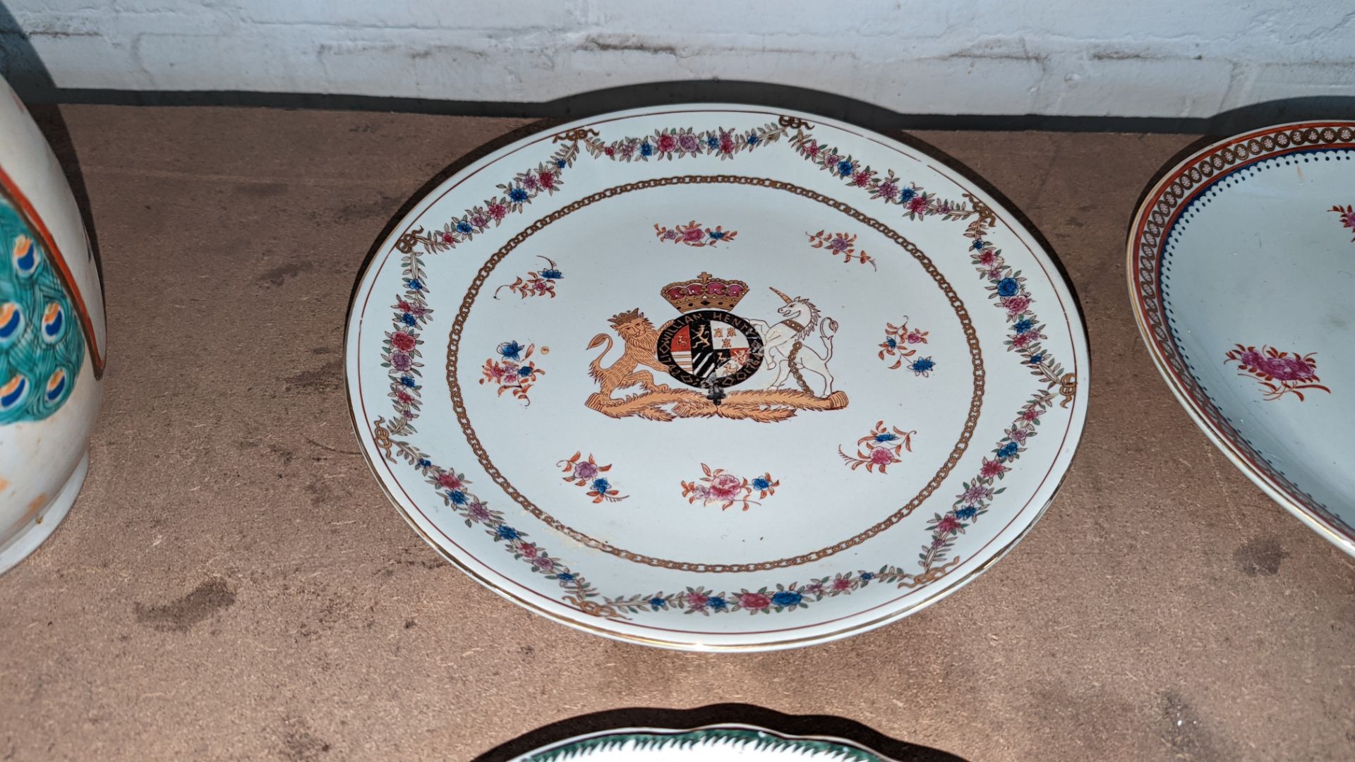 4 off modern Chinese plates, export style - Image 4 of 12