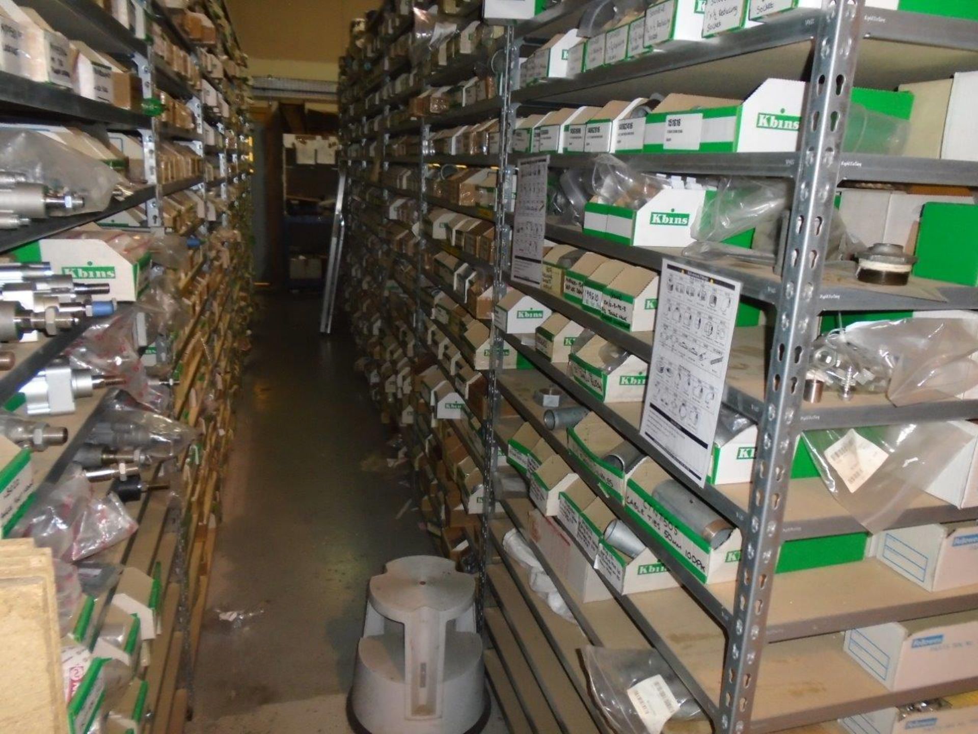 The total stock from Air Controls & Compressors: approx £100k of Pneumatic & Compressed Air Parts - Image 4 of 9