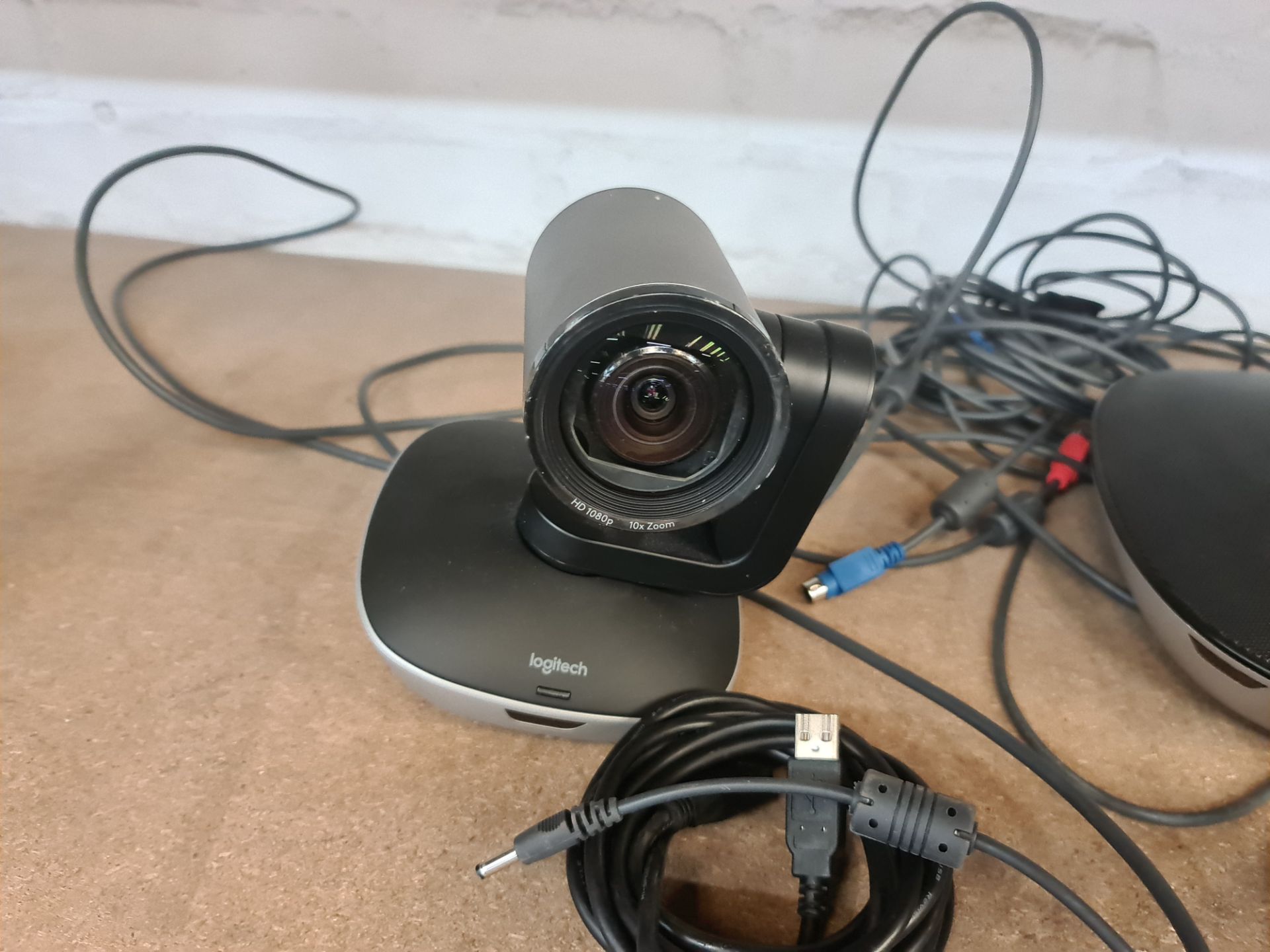 Logitech video conferencing system comprising base station, camera, remote control, powerpack & what - Image 6 of 6