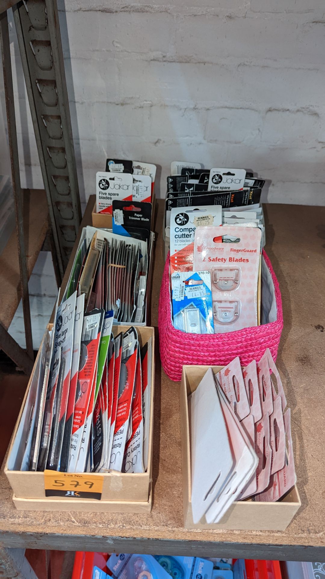 Large quantity of arts & crafts supplies including large quantity of blades, comprising 6 tubs/boxes - Image 2 of 8