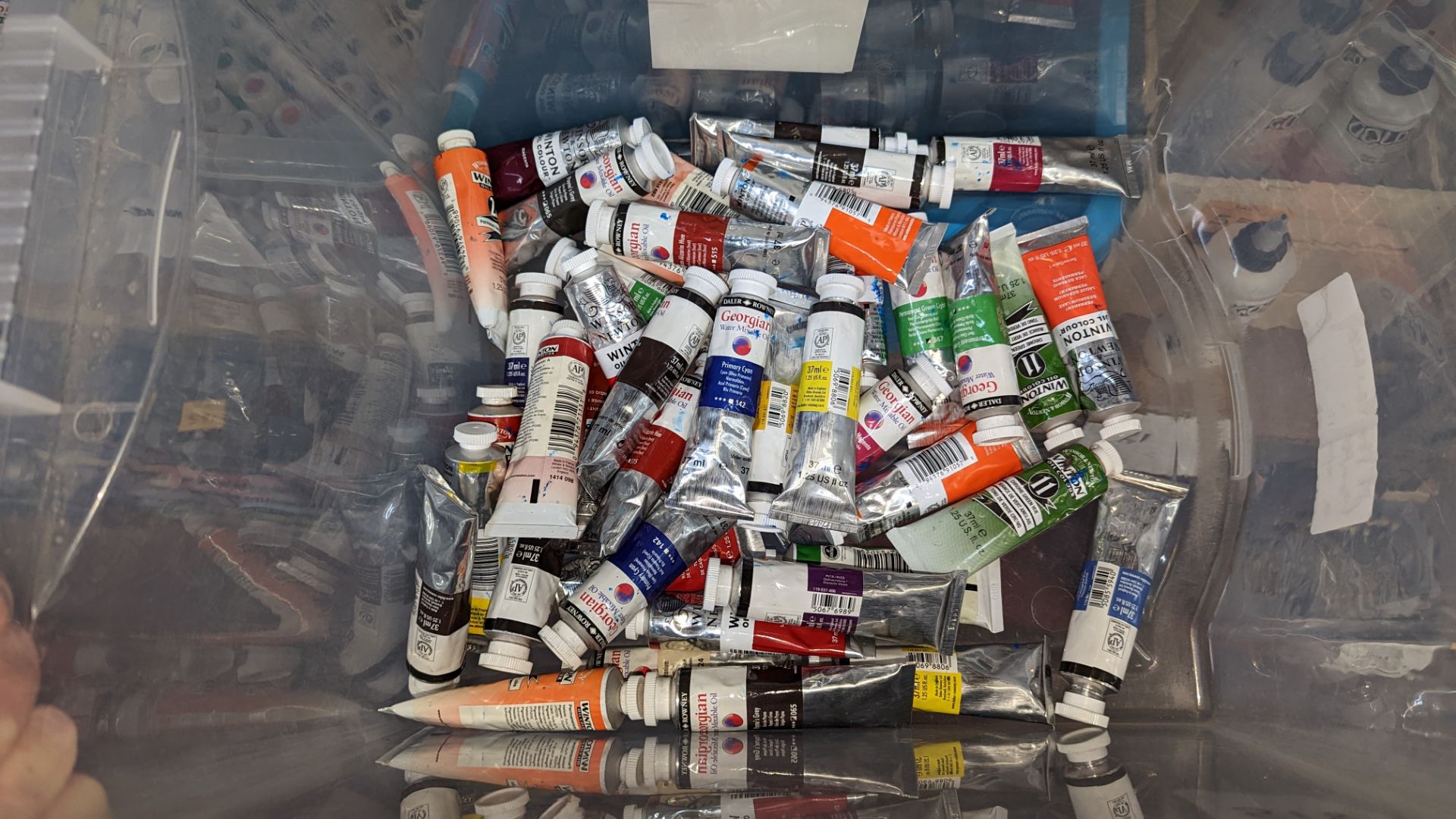 43 tubes of assorted oils - Image 6 of 7