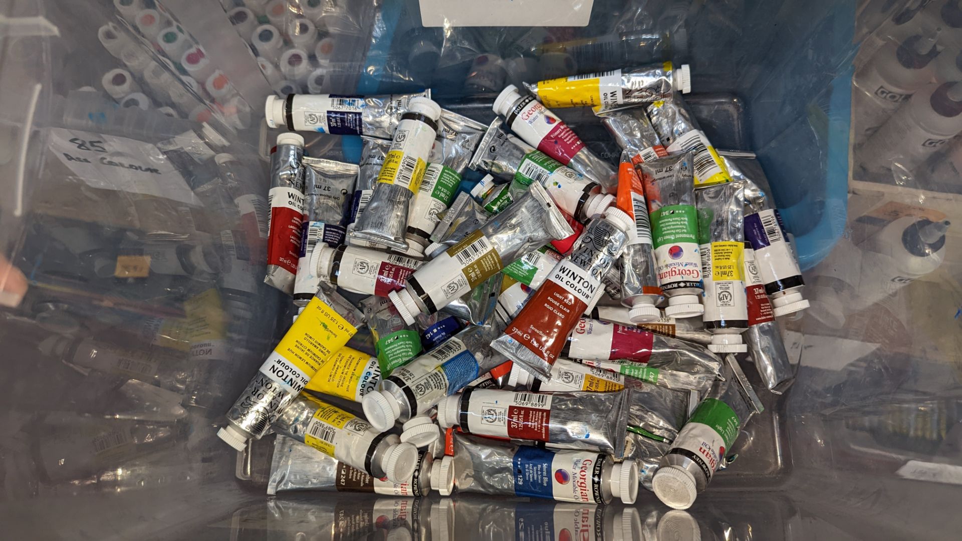 42 tubes of assorted oils - Image 6 of 6