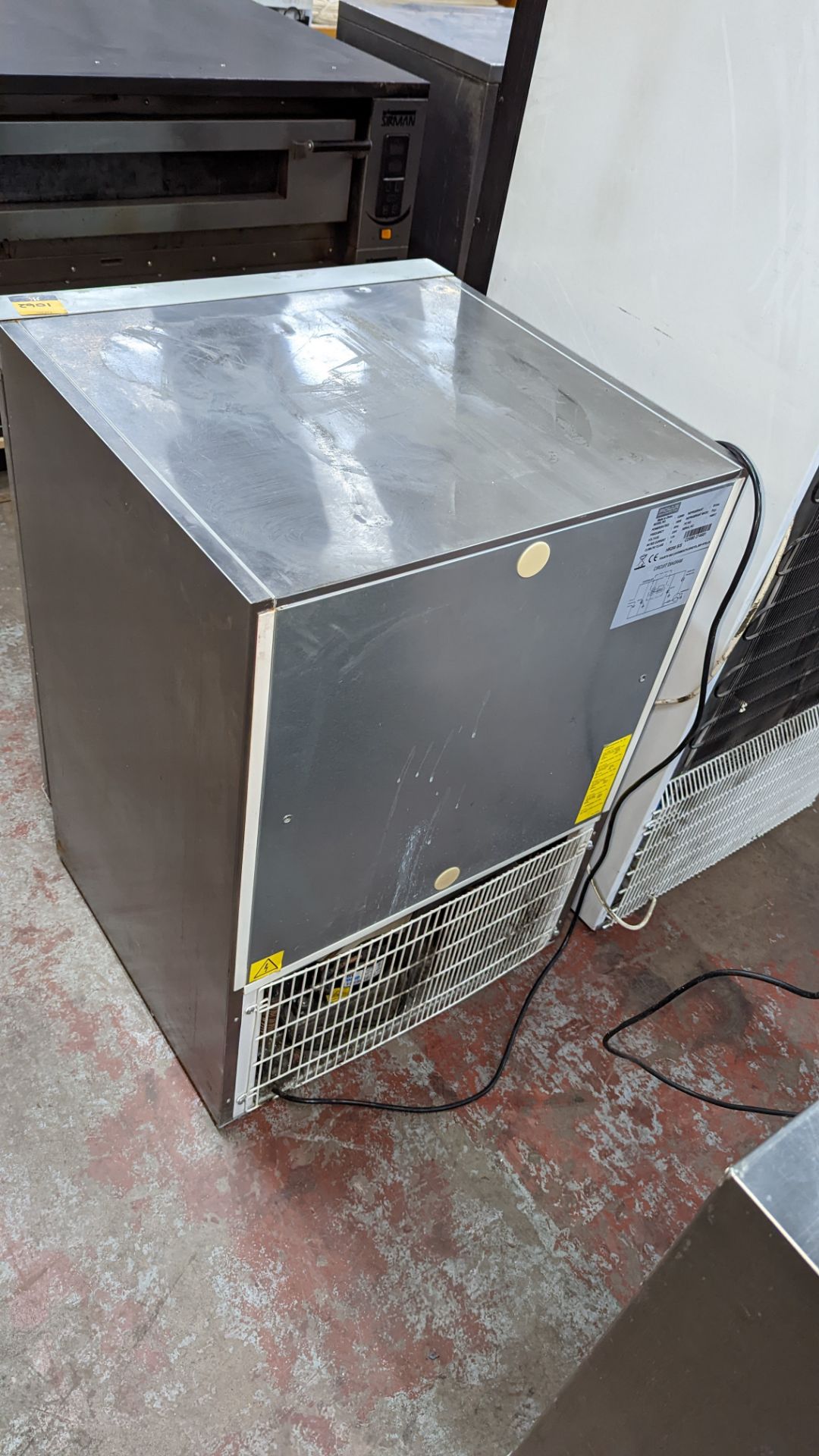 Polar Refrigeration stainless steel undercounter fridge - Image 6 of 6