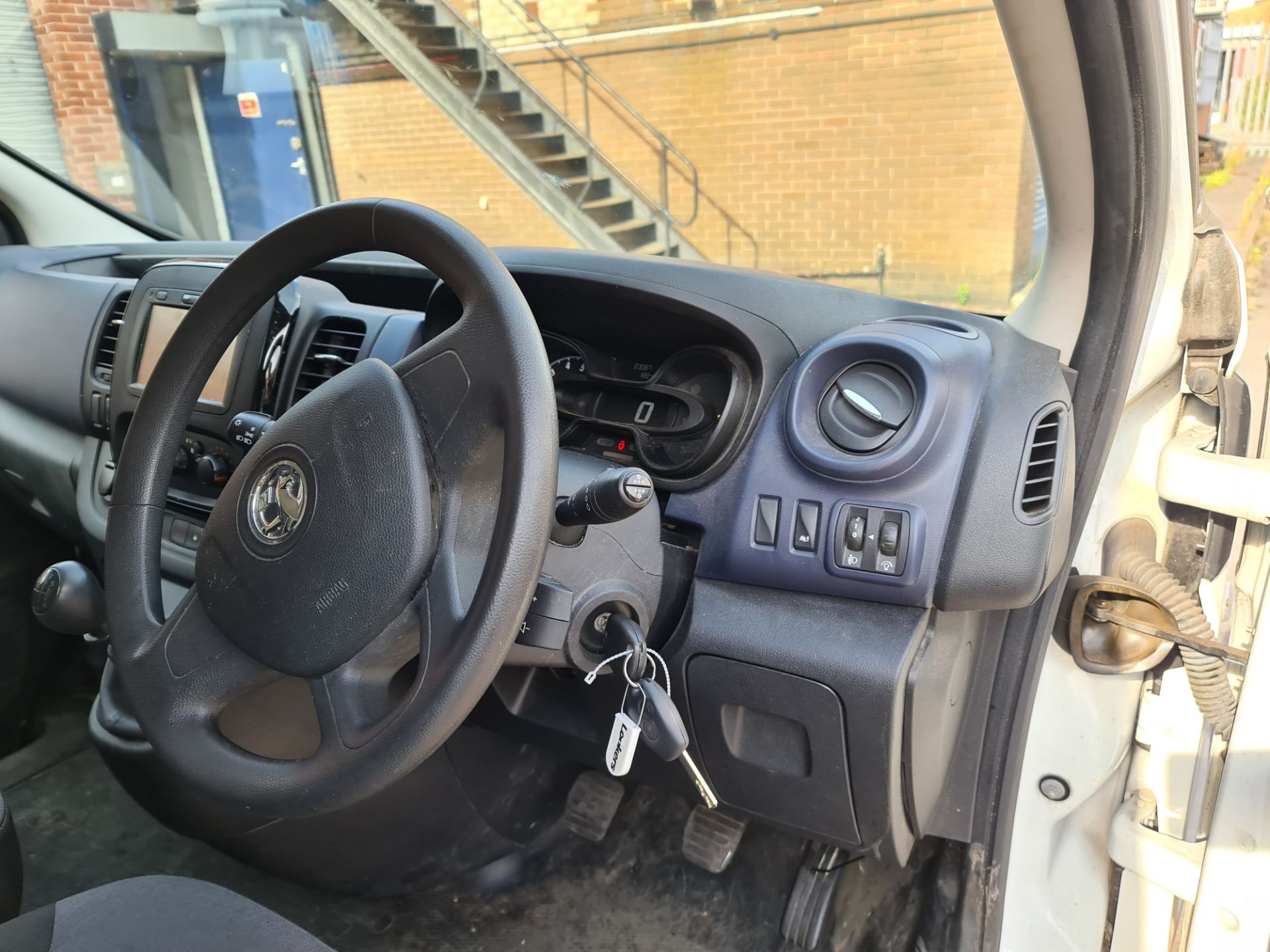 VX17 UOL Vauxhall Vivaro 2900 CDTI panel van, 6-speed manual gearbox, 1598cc diesel engine. Colour: - Image 11 of 49