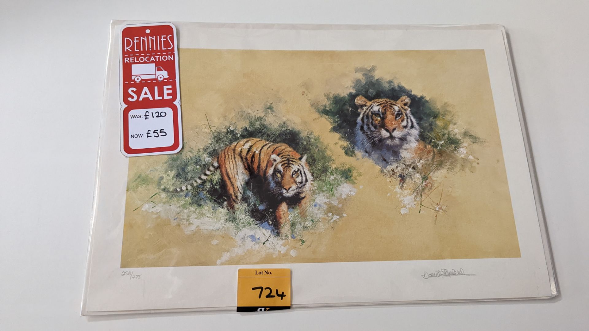 Limited edition print titled "Siberian Tiger" by David Shepherd OBE FRSA. No. 258/475. Original sell - Image 2 of 13