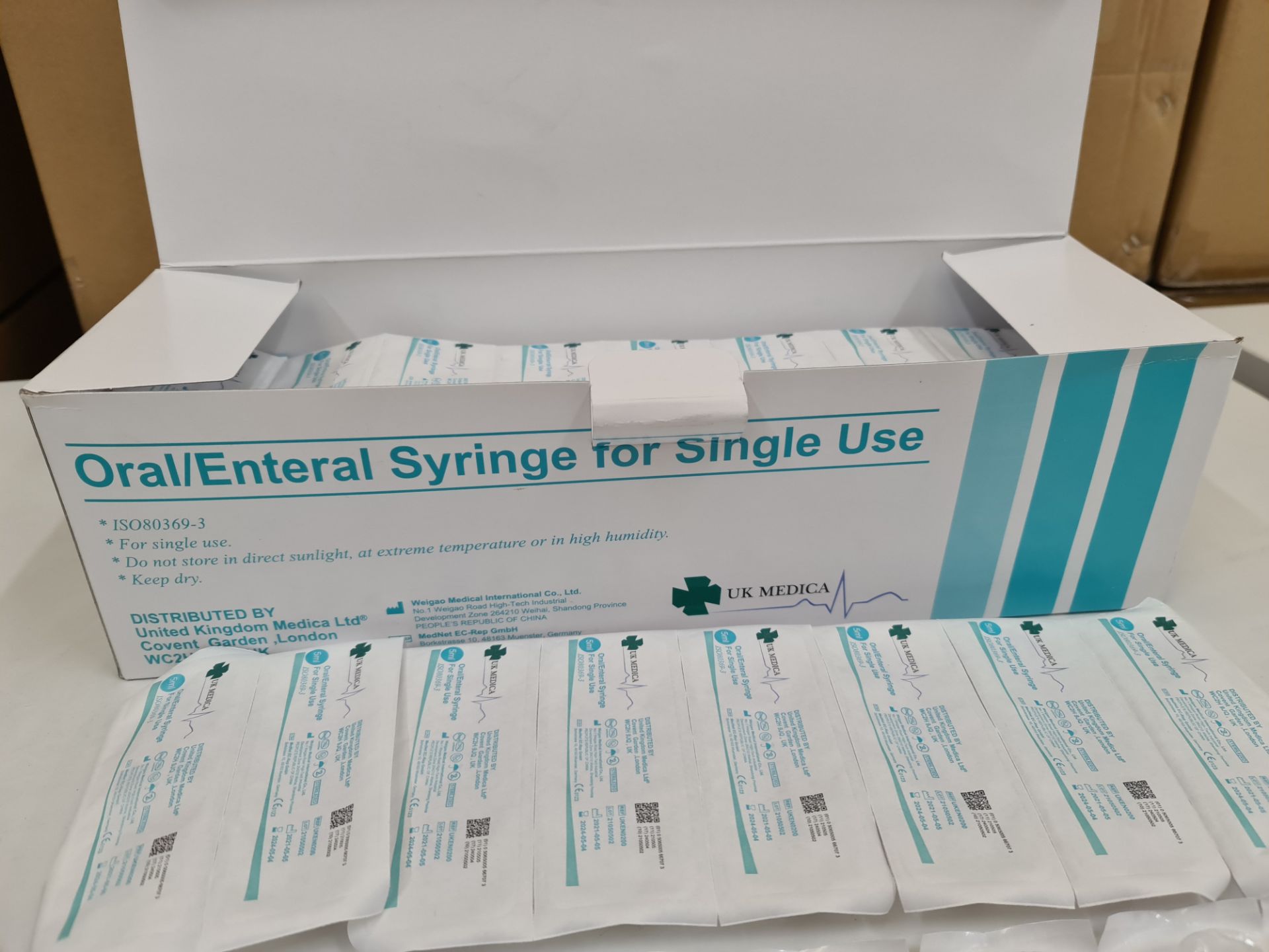 Approximately 200,000 oral/enteral feeding syringes - Image 3 of 18