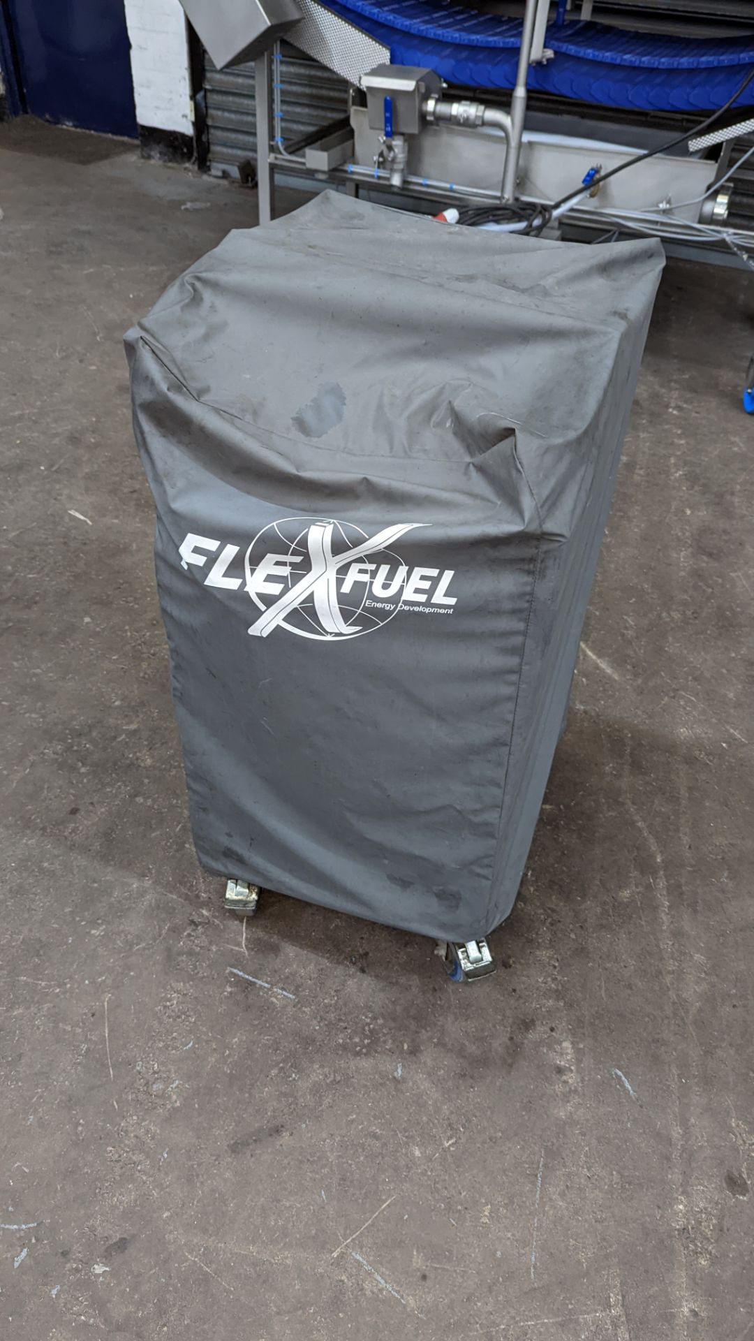 Flex Fuel Hy-Carbon EGR Pilot 1000S engine cleaning machine including cover. Purchased new in 2019 - Image 12 of 19