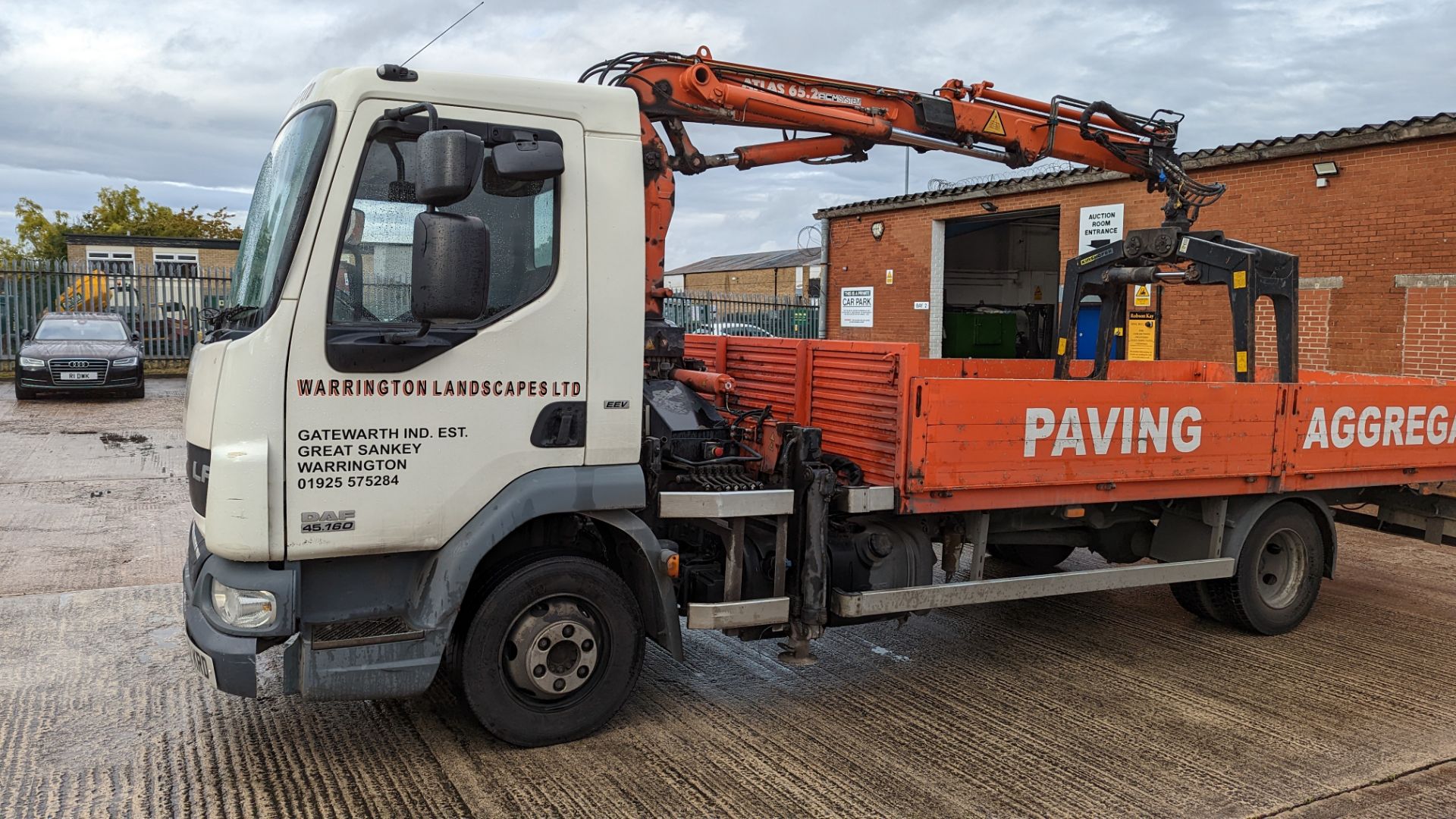 DG12 KRD Leyland DAF, FA LF45.160 08 V dropside lorry, 5 speed manual gearbox, 4461cc diesel engine. - Image 13 of 73