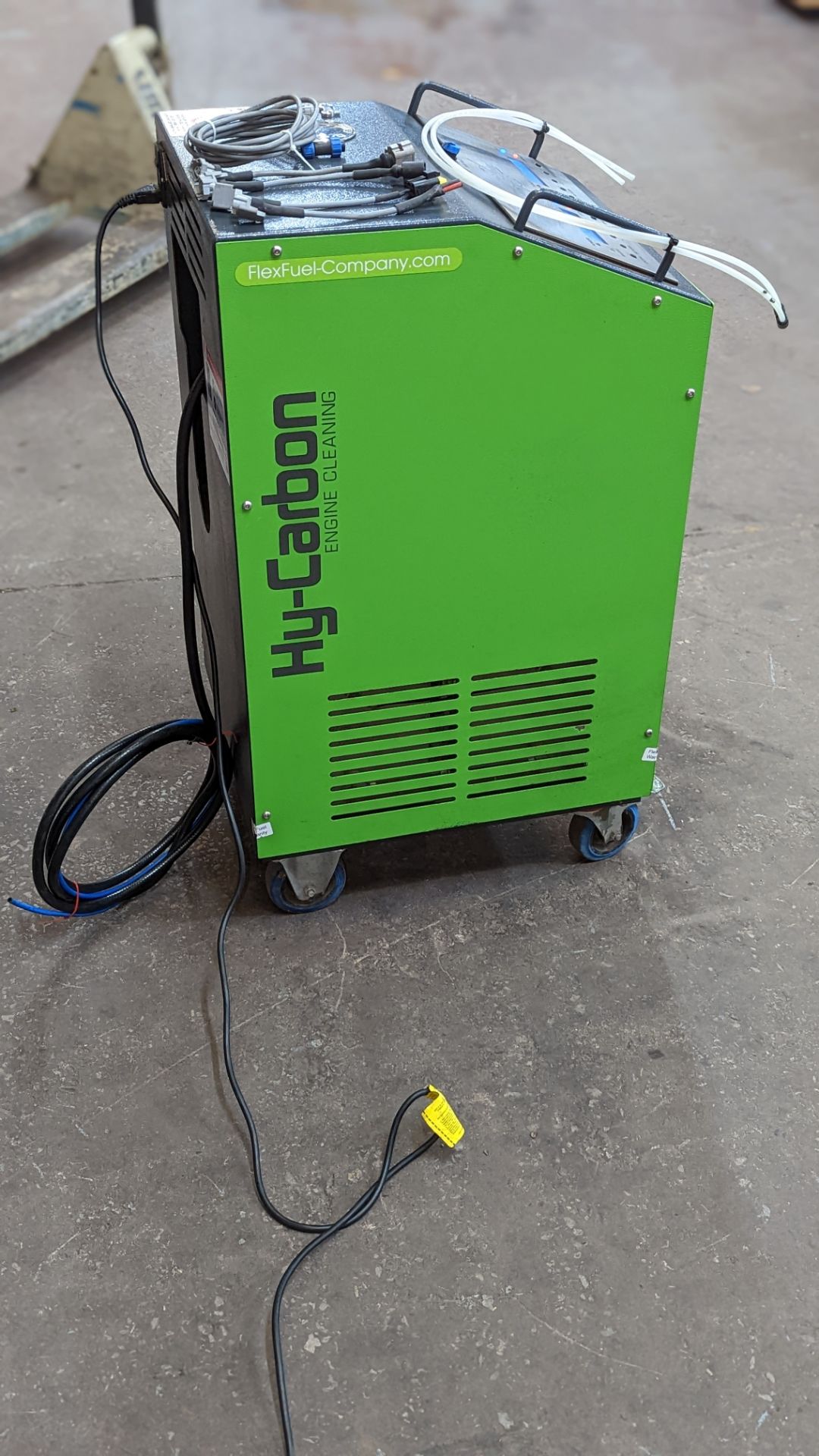 Flex Fuel Hy-Carbon EGR Pilot 1000S engine cleaning machine including cover. Purchased new in 2019 - Image 14 of 19