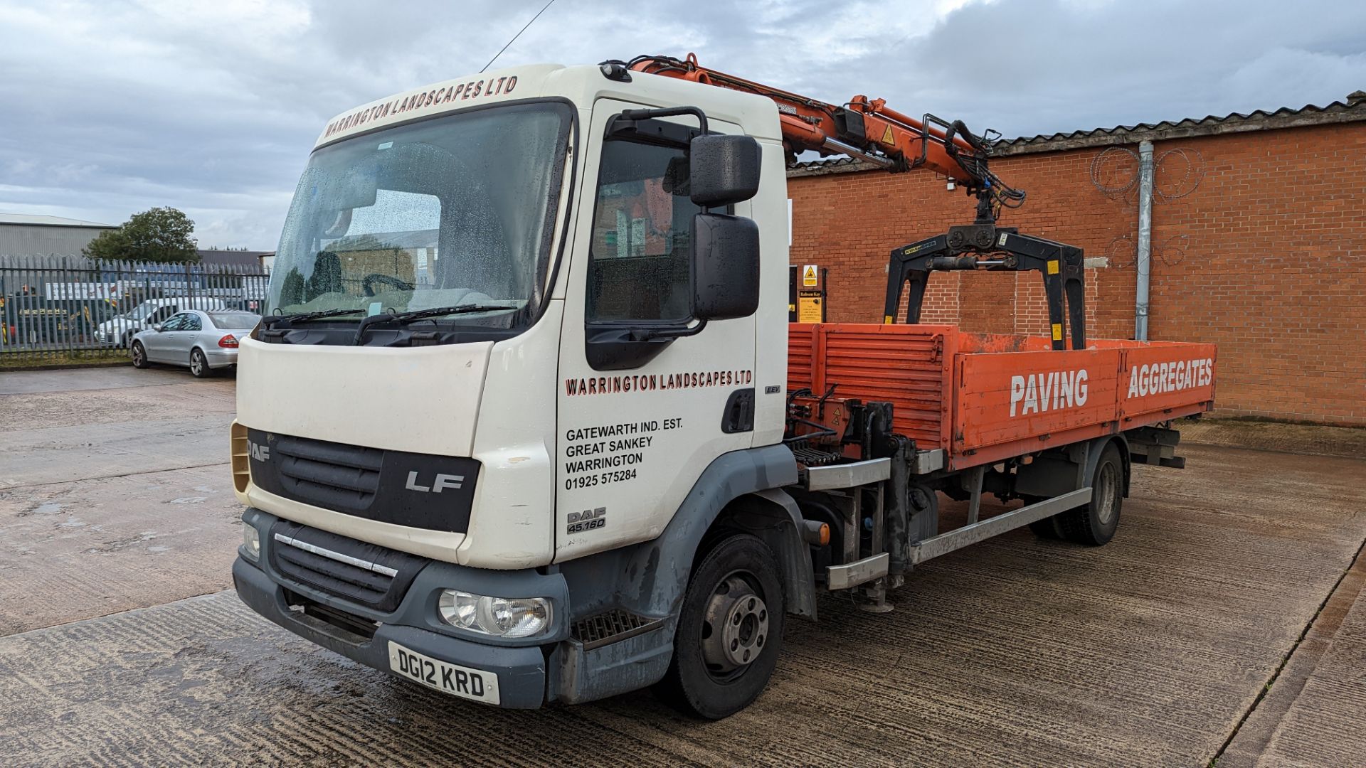 DG12 KRD Leyland DAF, FA LF45.160 08 V dropside lorry, 5 speed manual gearbox, 4461cc diesel engine. - Image 11 of 73