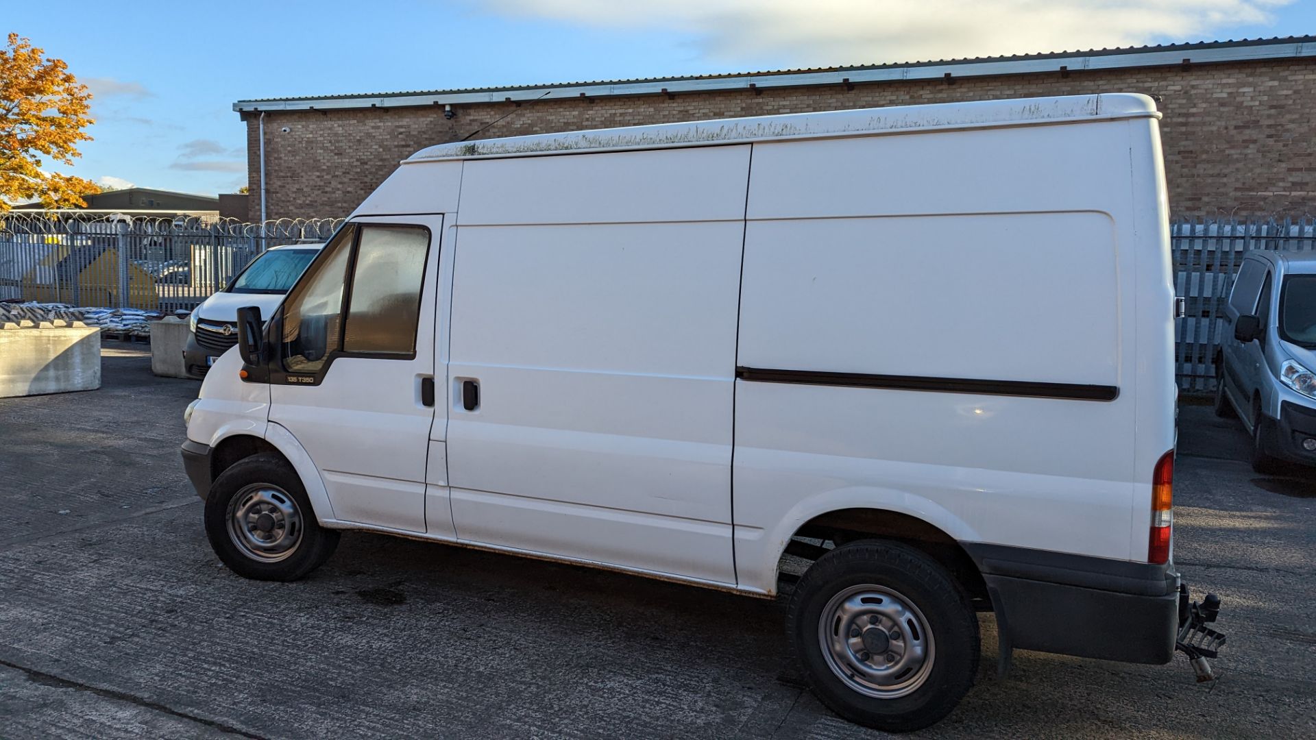 CU06 FBC Ford Transit panel van, 6 speed manual gearbox, 2402cc diesel engine. Colour: white. Fir - Image 17 of 44