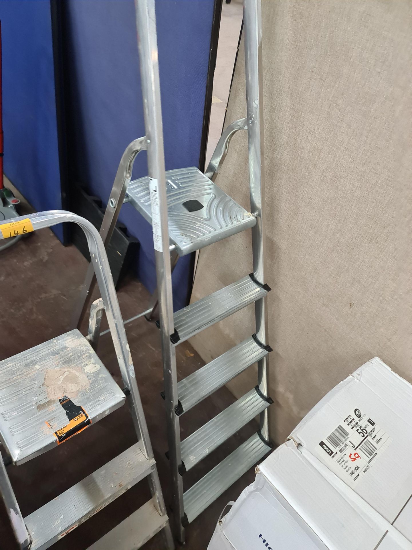 2 sets of step ladders, one small and one medium in size - Image 3 of 4