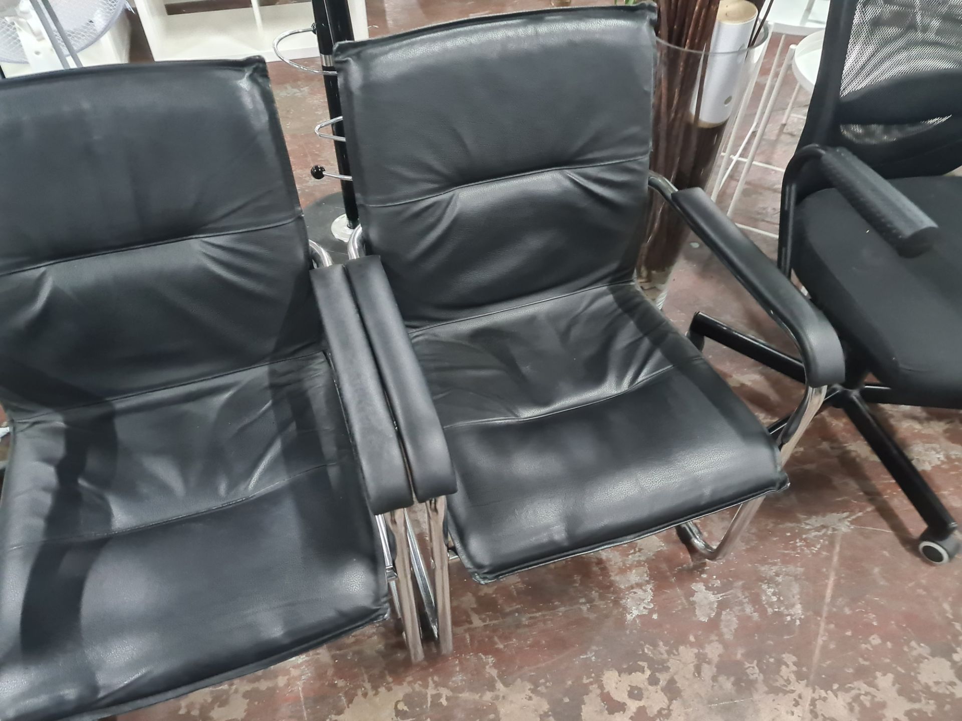 Pair of matching black leather/leather look upholstered chairs on chrome cantilever bases - Image 3 of 3