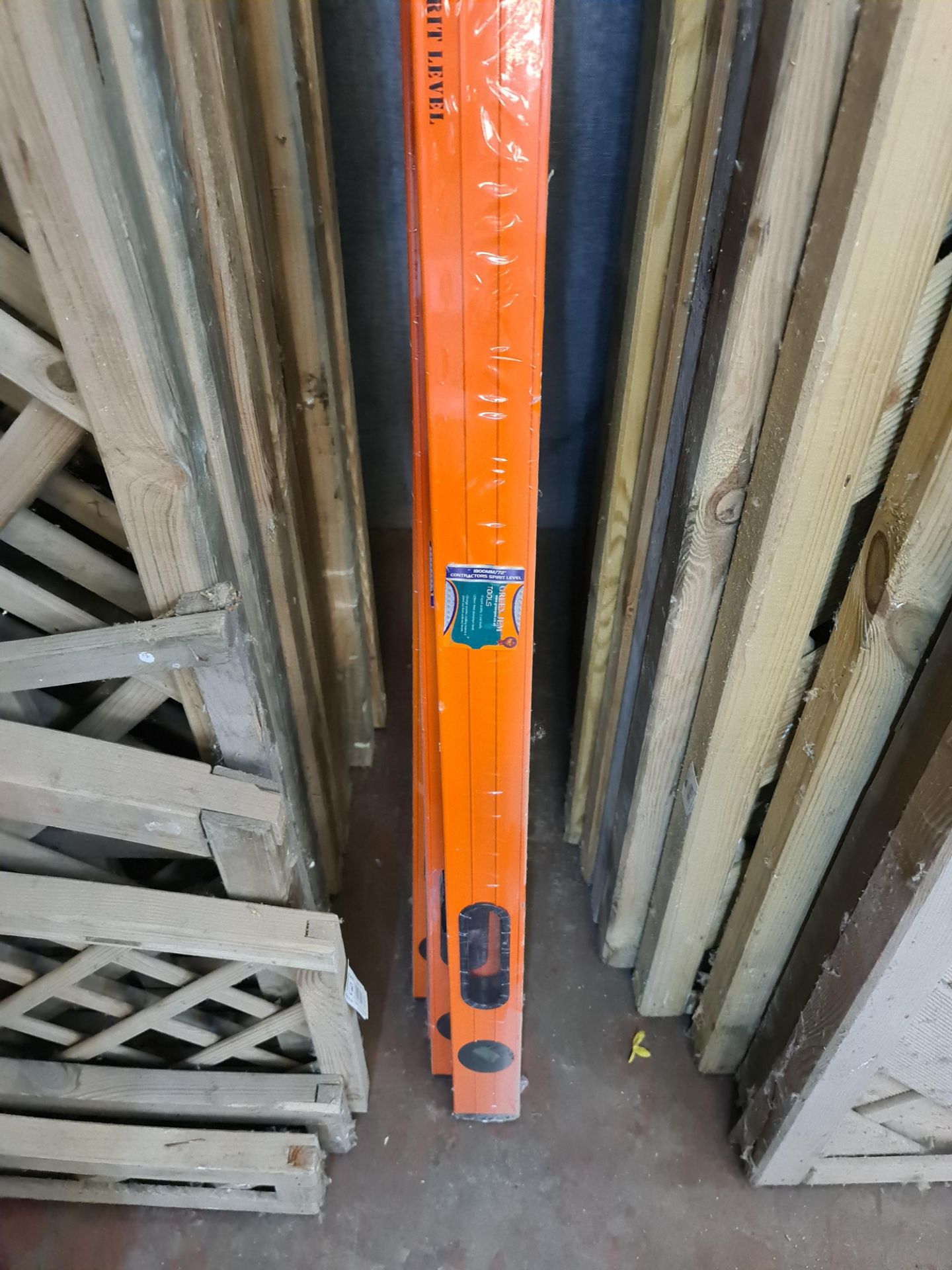 4 contractors 72 inch spirit levels - Image 2 of 3