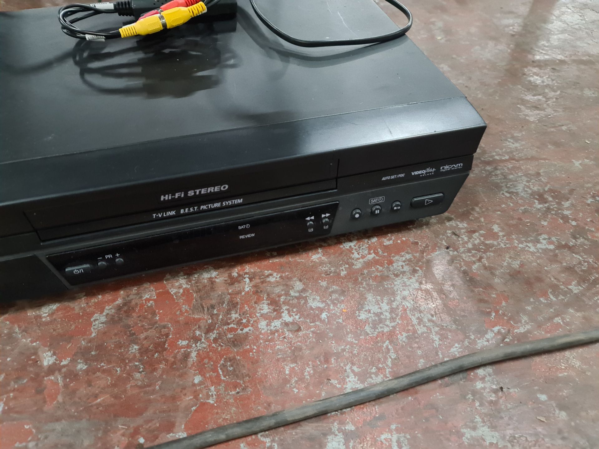 JVC VHS video recorder - Image 3 of 4