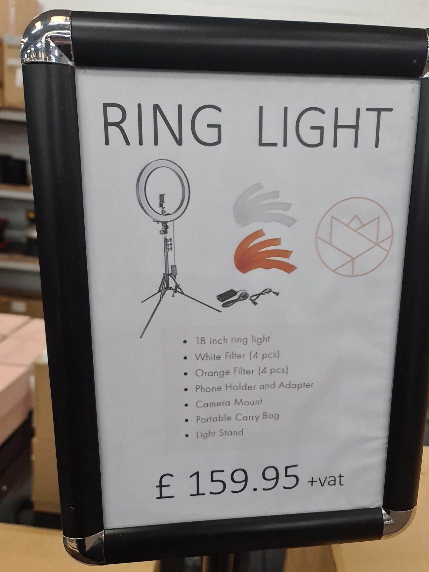 Floor standing tripod based ring light