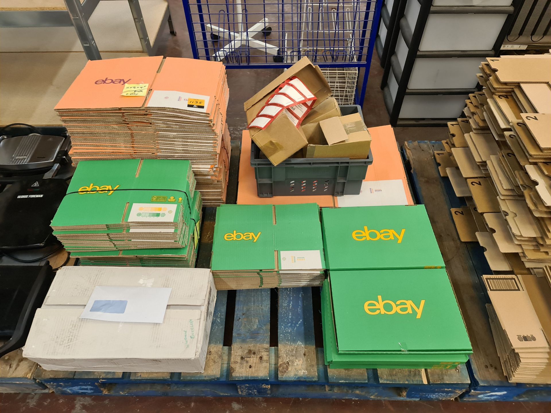 Quantity of cardboard boxes and packaging materials - the contents of a pallet