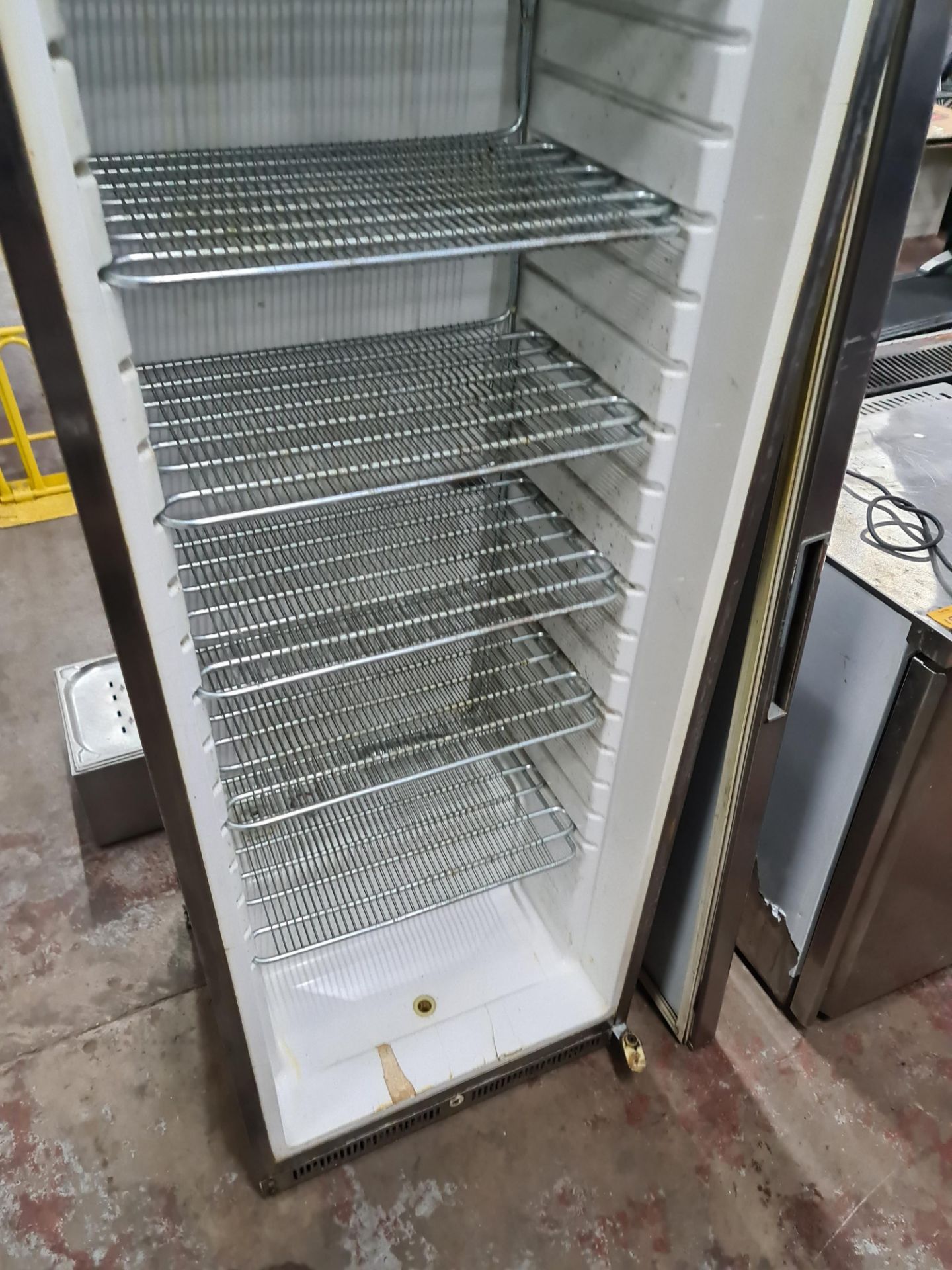 Mixed lot comprising milk pergal, bench top warming unit and Mondial Elite tall freezer (includes do - Image 11 of 13