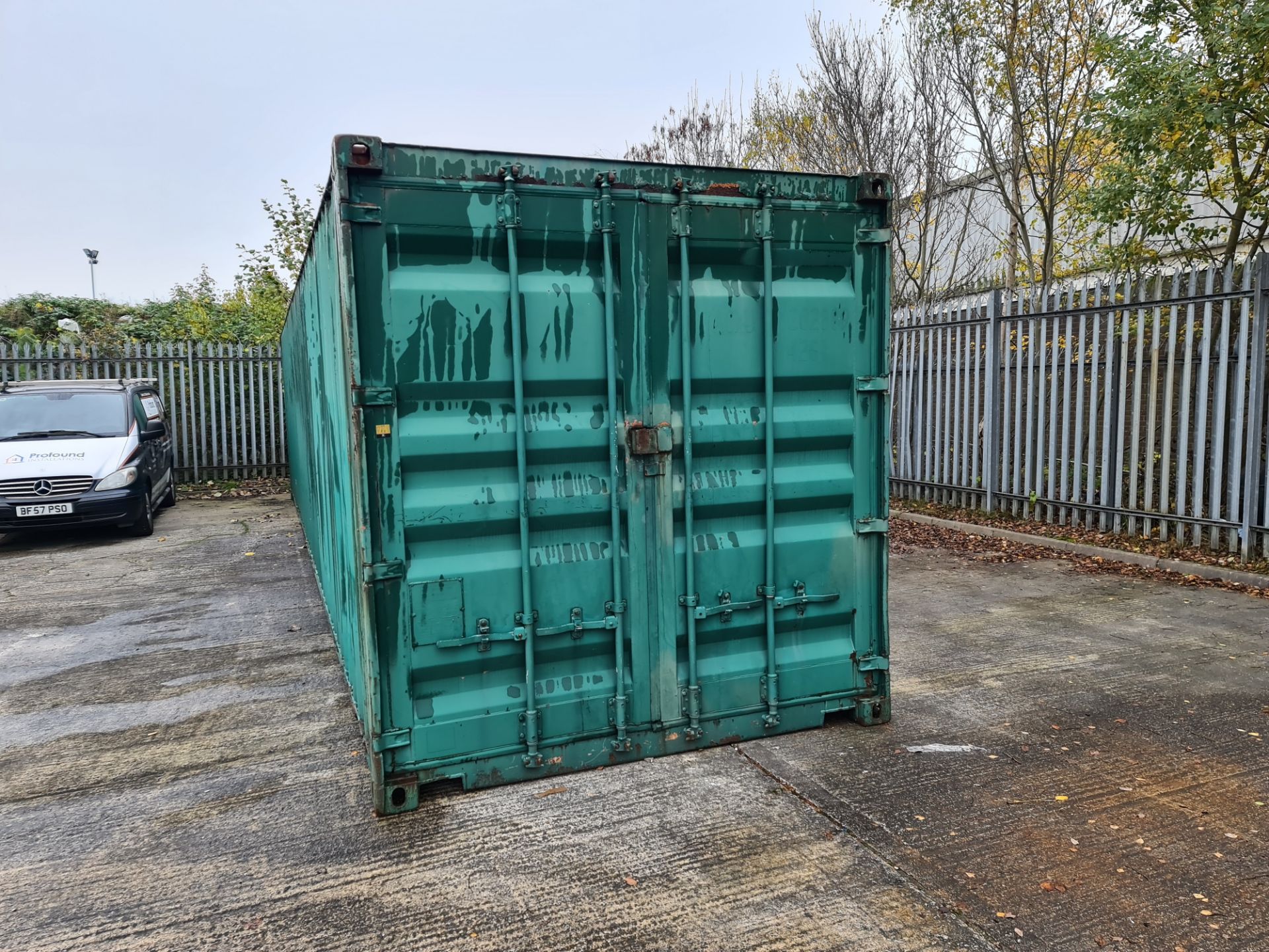 Shipping container, 40 foot in length including contents. The contents appear to comprise flatpack - Image 2 of 10